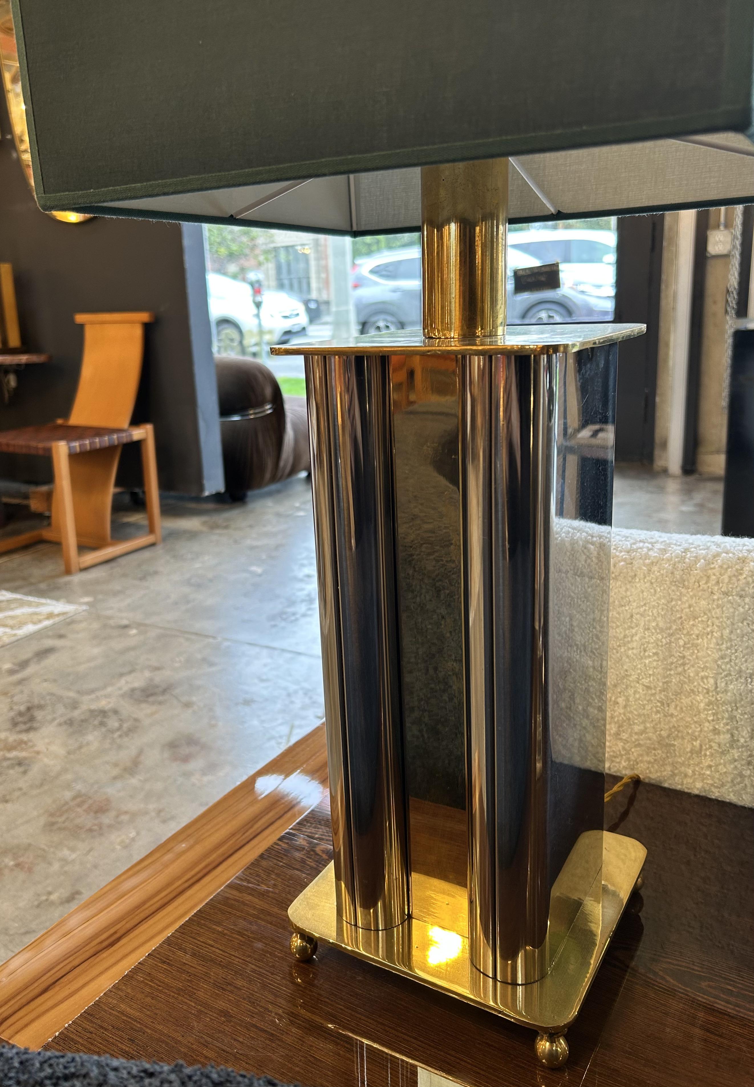 Lámparas de mesa italianas de latón y cromo de los años 70 en Bueno estado para la venta en Los Angeles, CA