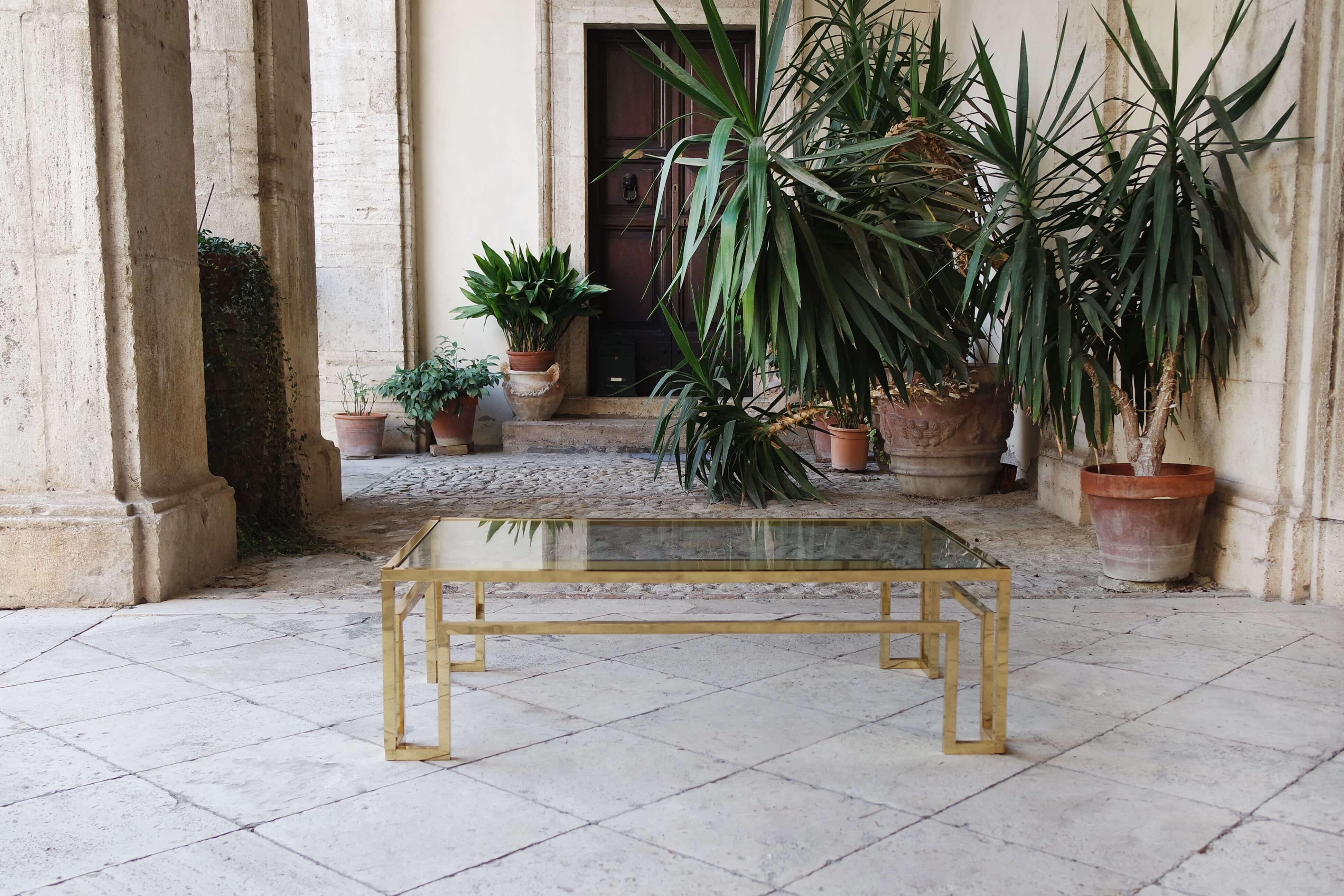 Mid-Century Modern 1970s Italian Brass and Glass Coffee Table For Sale