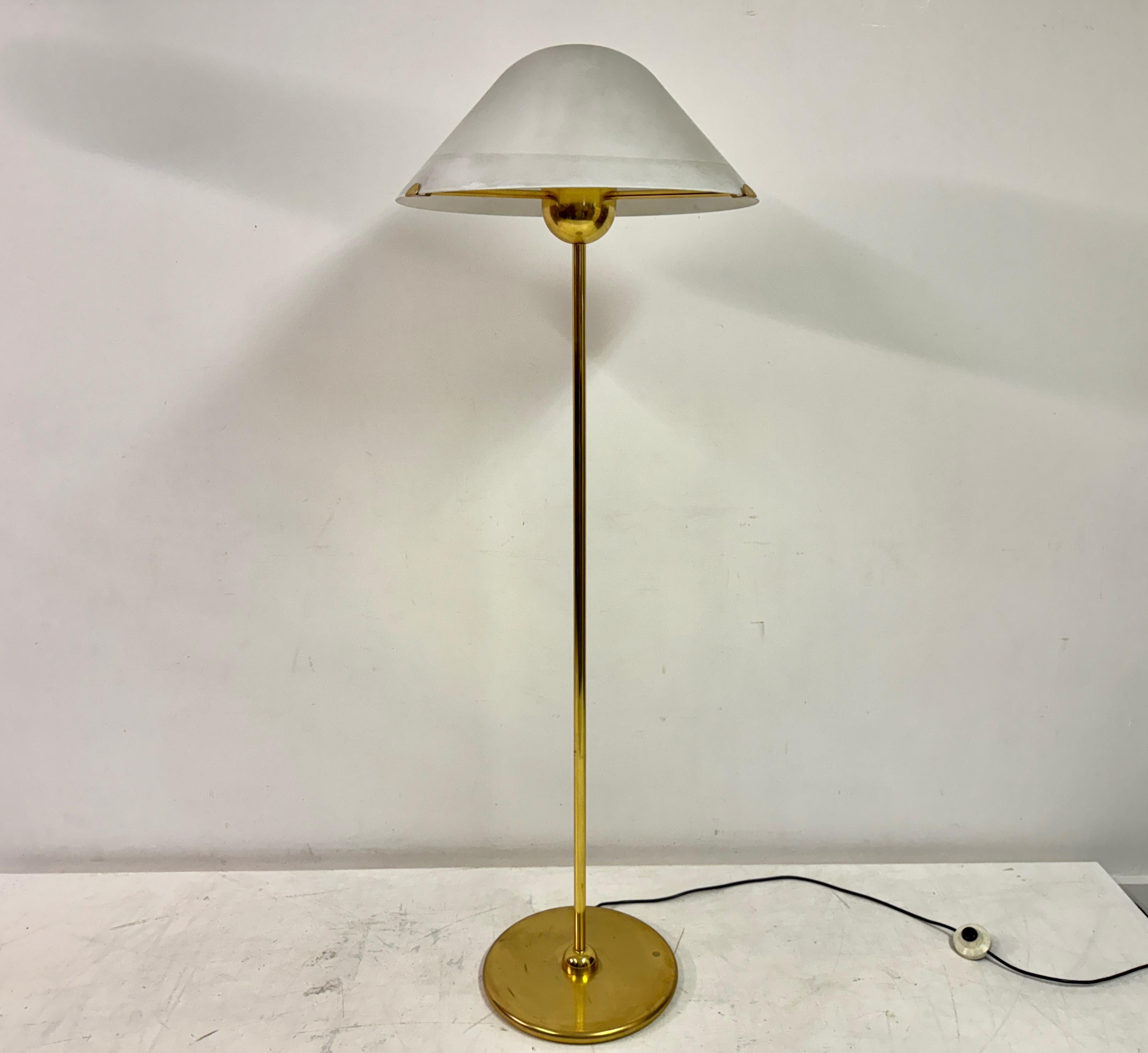 Mid-Century Modern 1970s Italian Brass and White Glass Floor Lamp For Sale