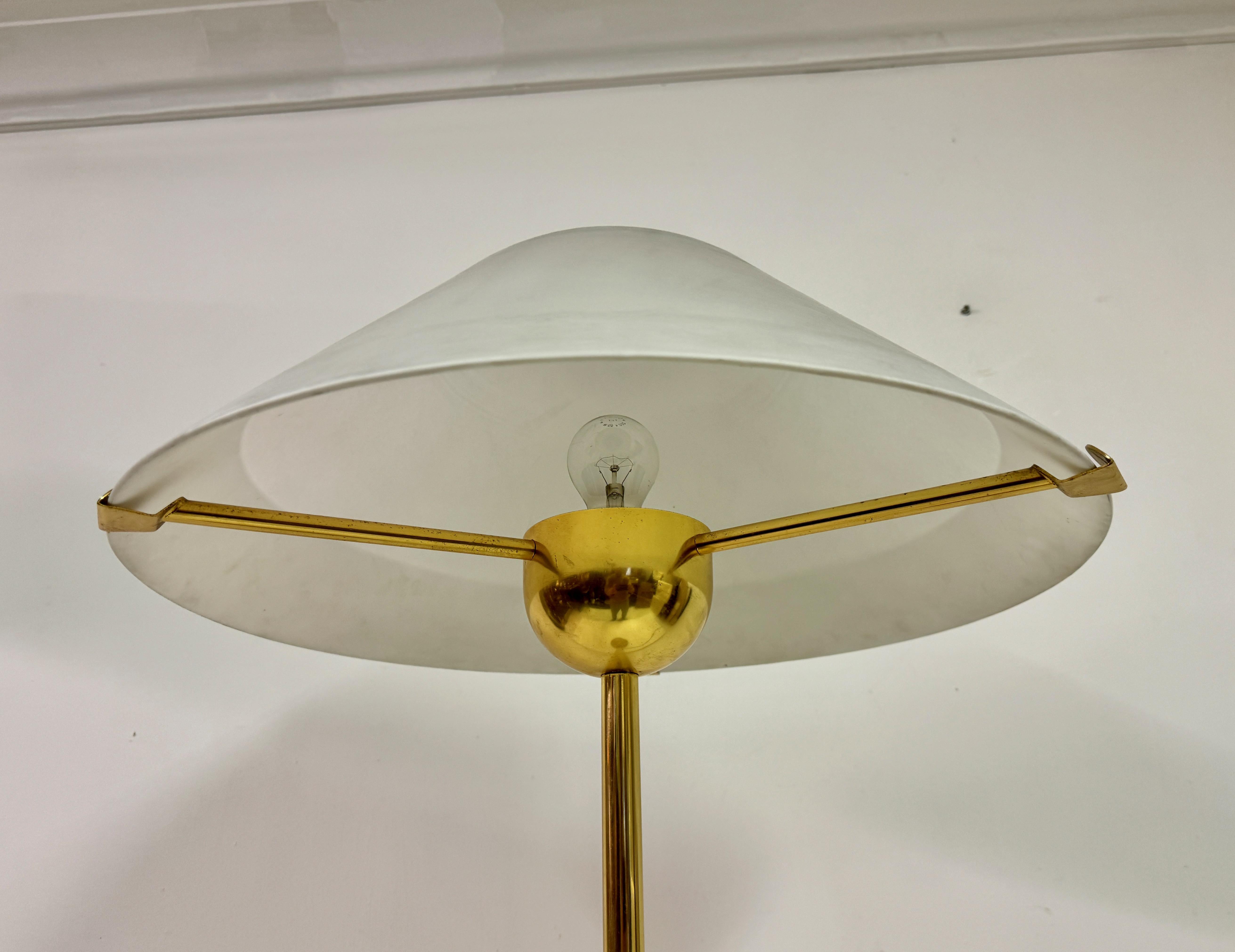 20th Century 1970s Italian Brass and White Glass Floor Lamp For Sale