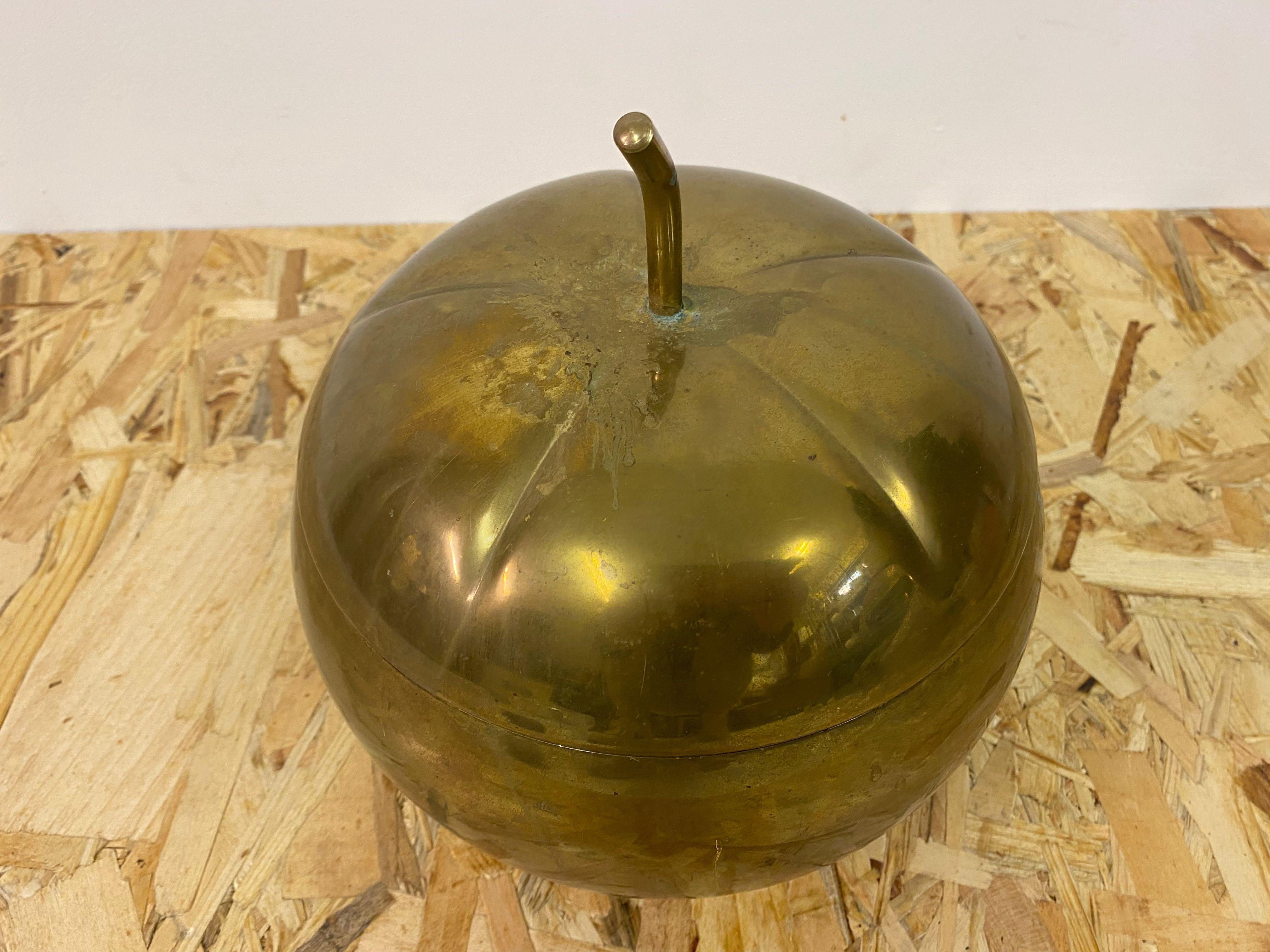 1970s Italian Brass Apple Pot Bucket In Good Condition In London, London