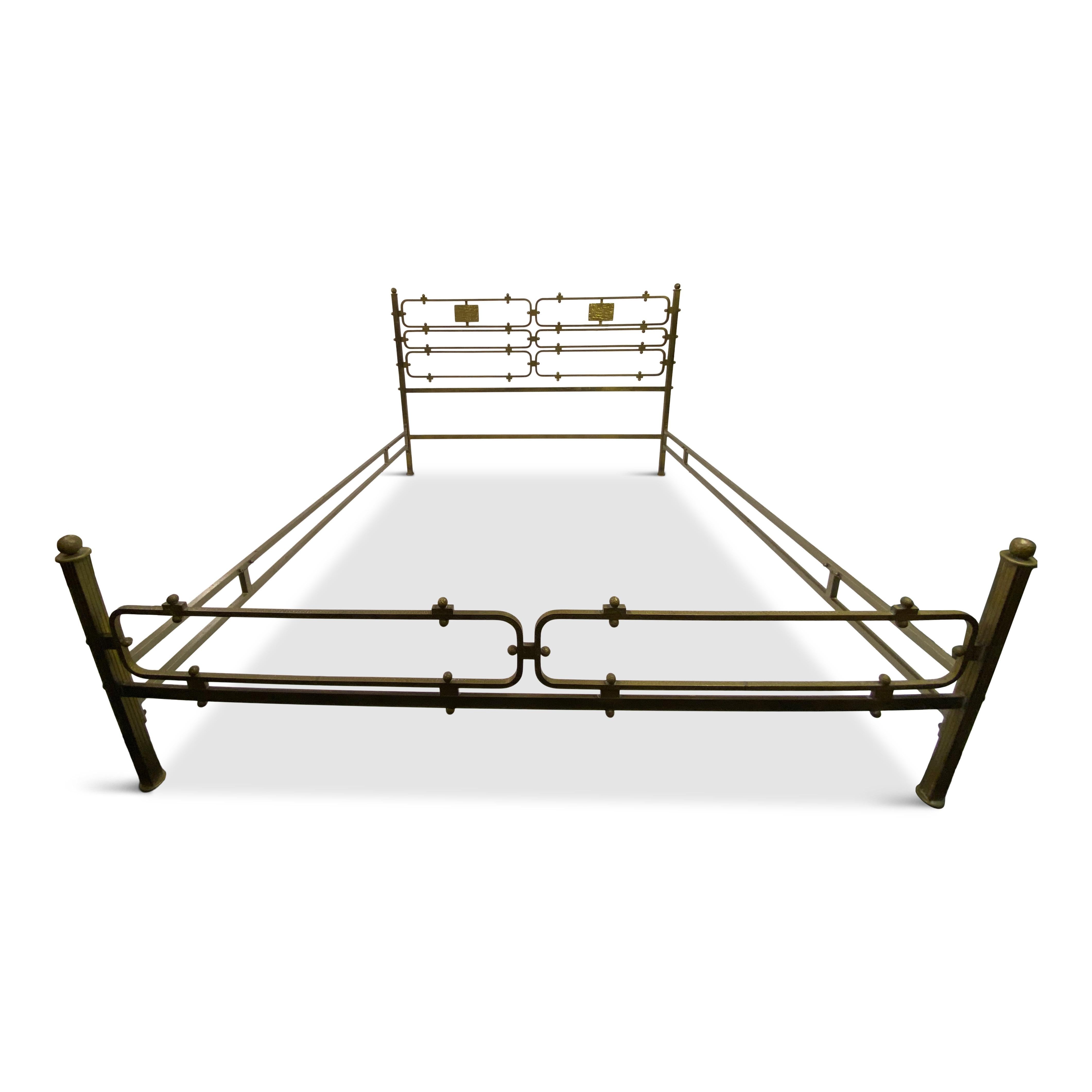 20th Century 1970s Italian Brass Bed by Luciano Frigerio For Sale