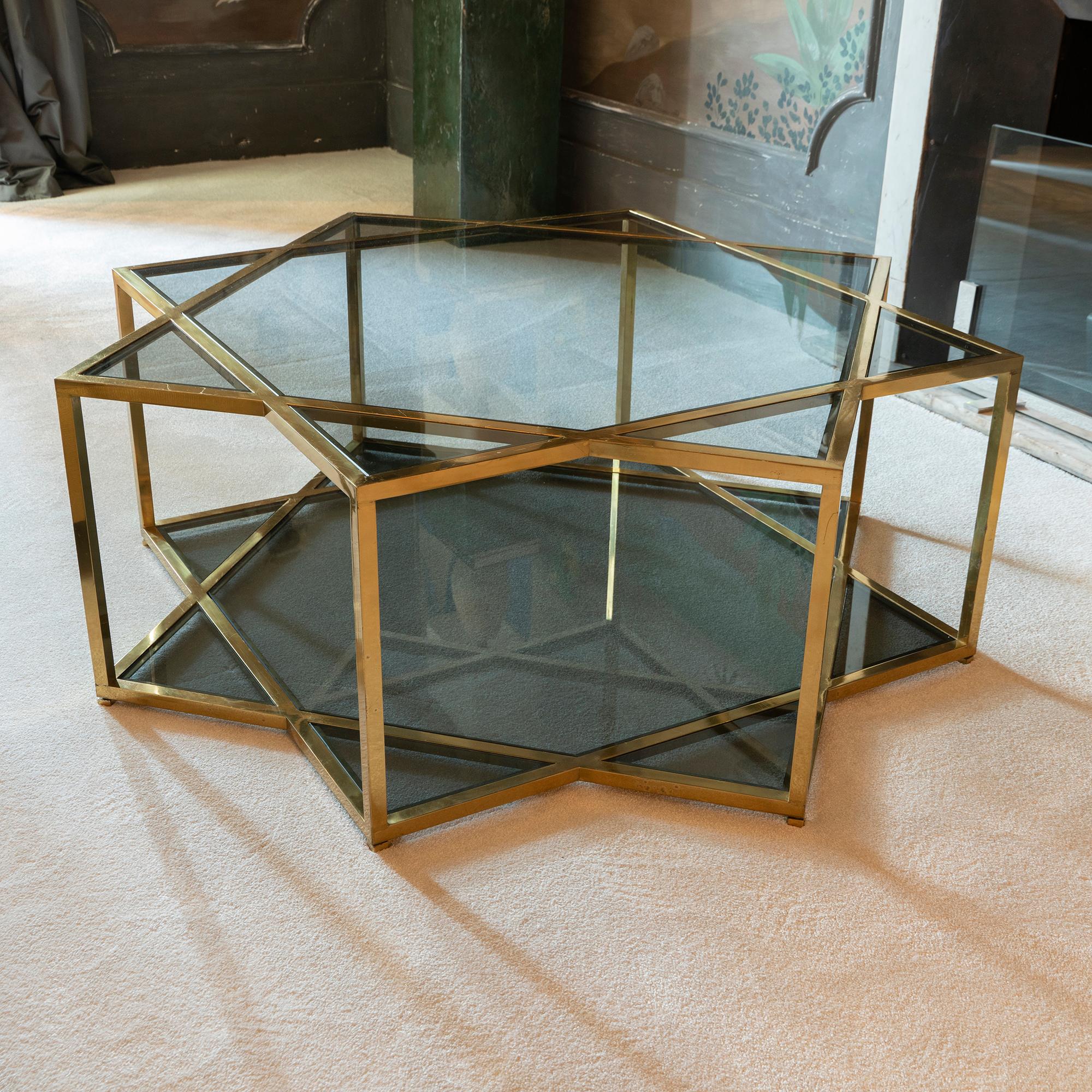1970s Italian Brass Coffee Table, Smoked Grey Glass Top In Good Condition In Firenze, IT