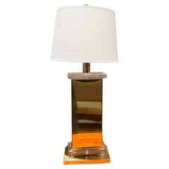Lampe de bureau italienne en laiton et lucite style Romeo Rega, années 1970