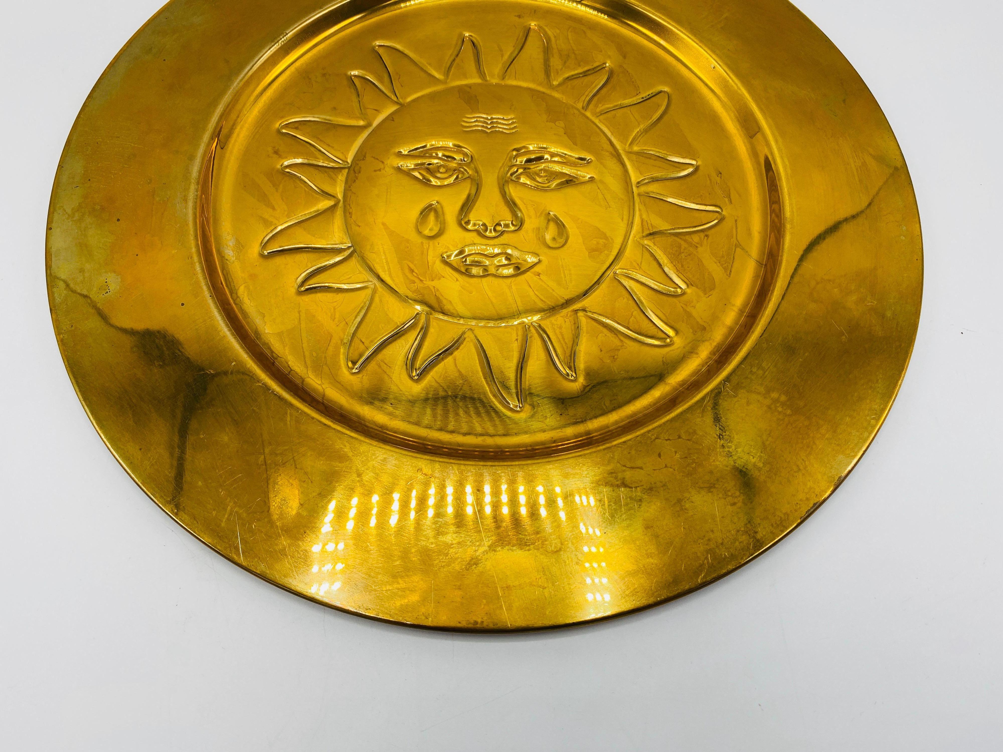 20th Century 1970s Italian Brass Sun Charger Plates, Set of 6 For Sale