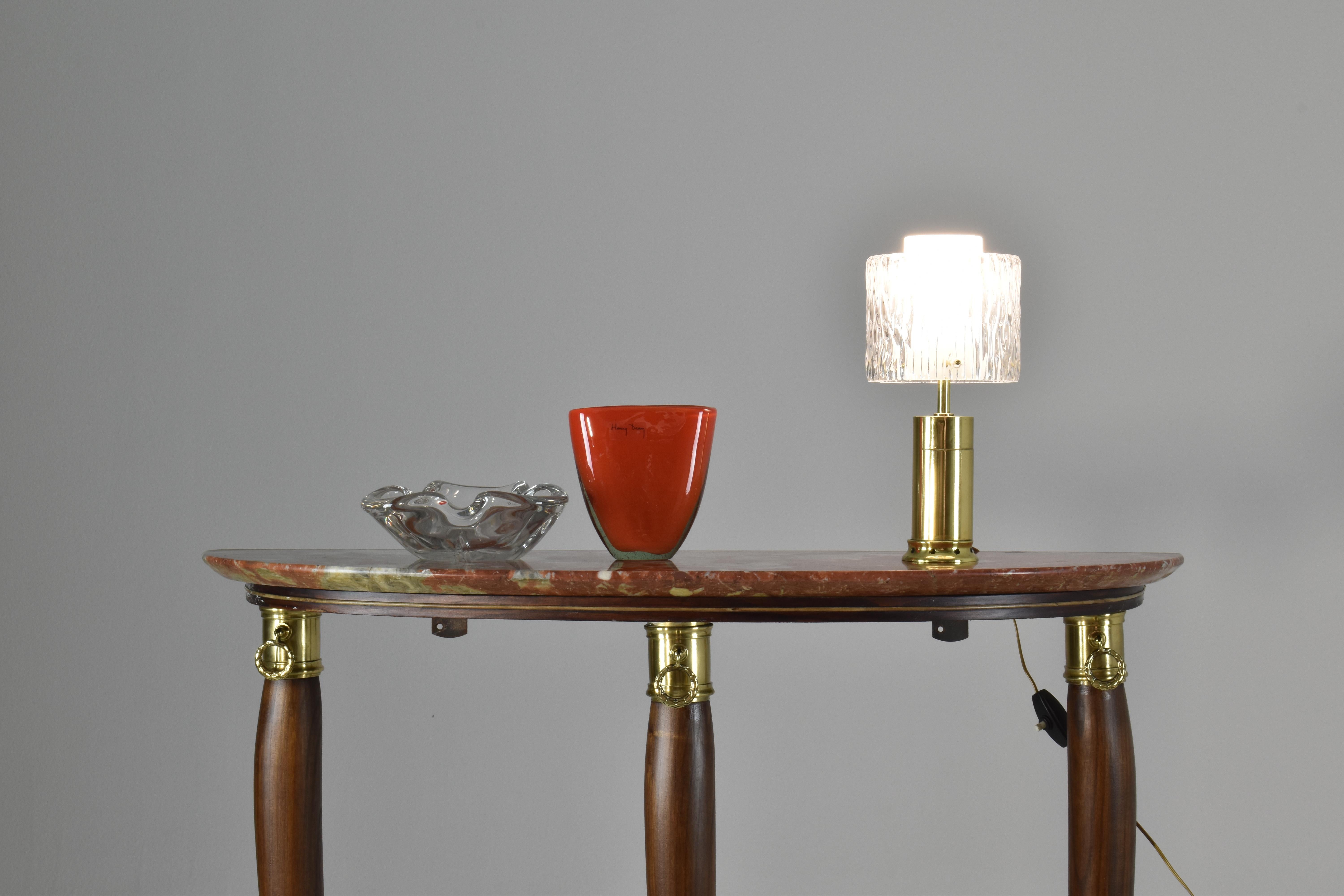 Lampe de table italienne en laiton des années 1970  Abîmé - En vente à Paris, FR