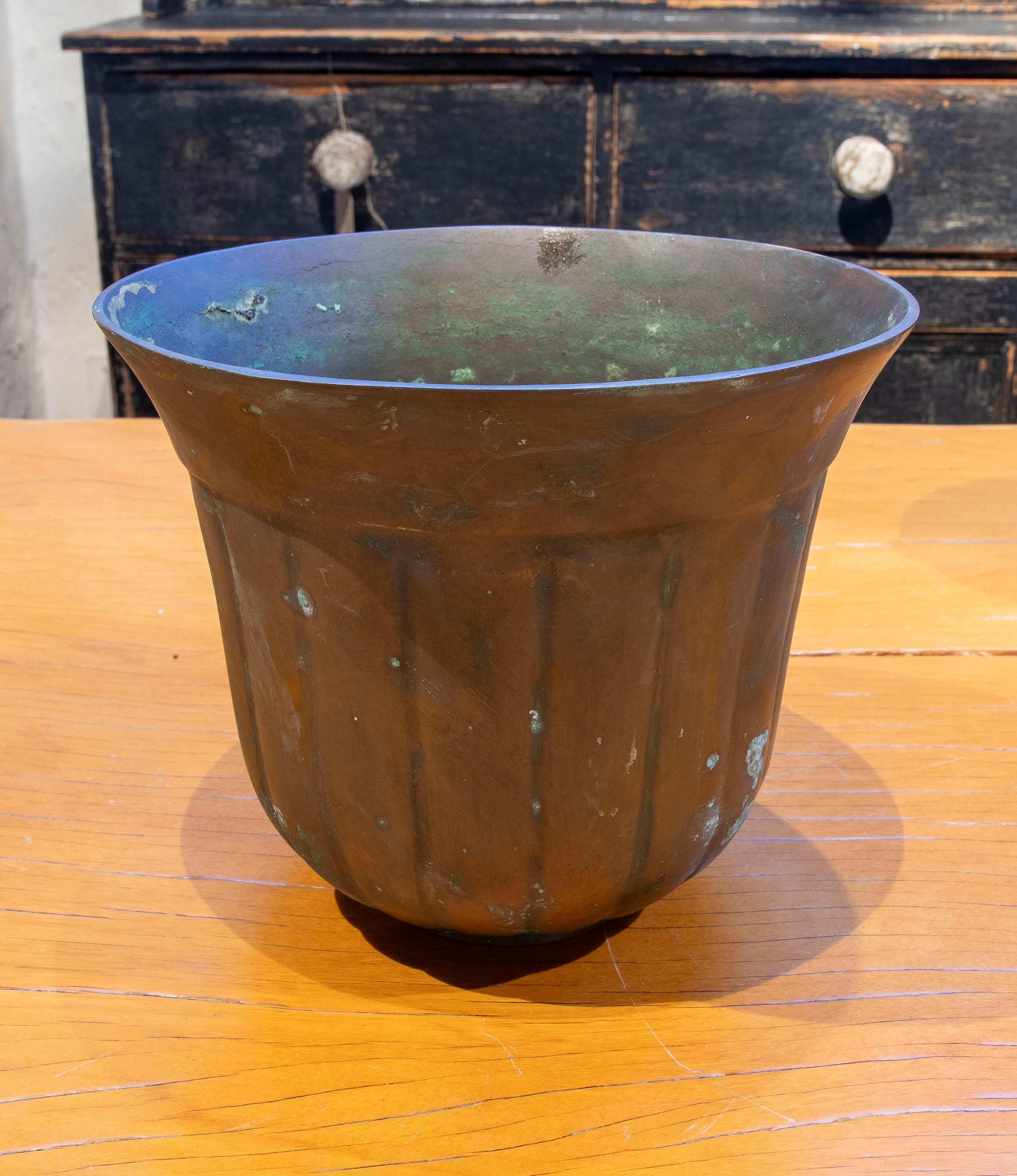 Spanish 1970s Italian Bronze Ice Bucket Signed by the Artist Esa Fedrigolli For Sale