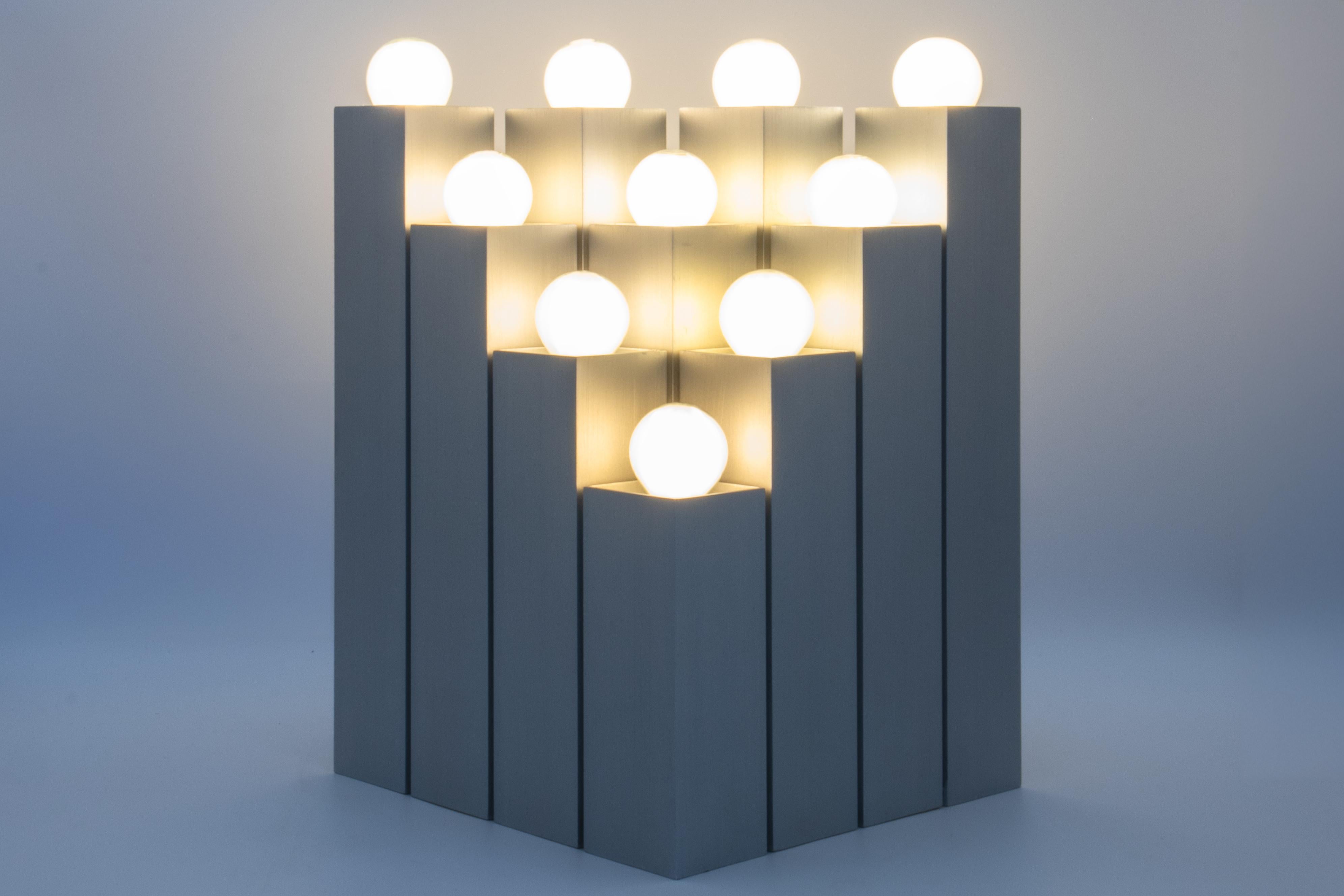 1970s Italian Brutalist 16-Bulb Brushed Aluminum Floor Lamp, Mangiarotti Style For Sale 5