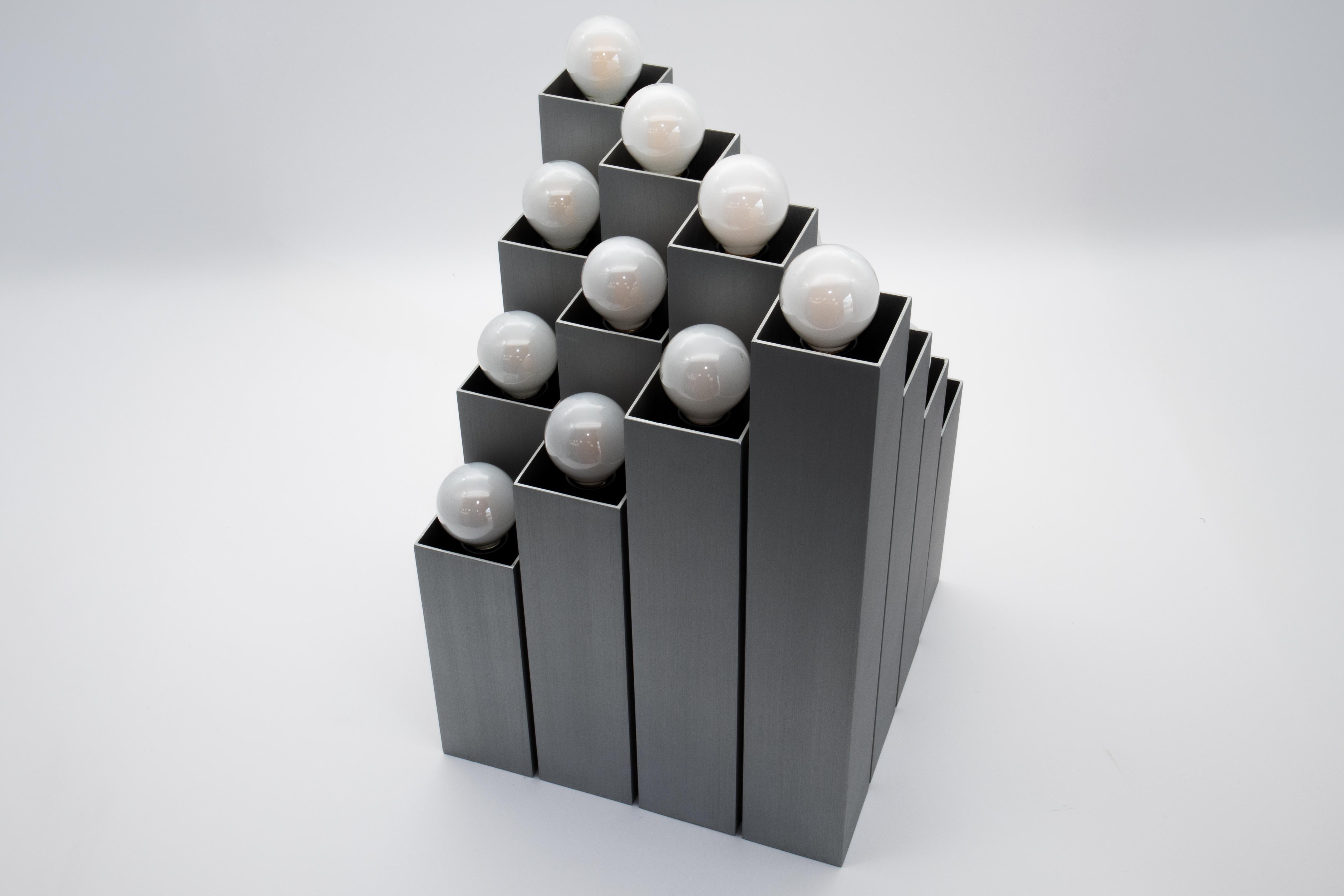 1970s Italian Brutalist 16-Bulb Brushed Aluminum Floor Lamp, Mangiarotti Style For Sale 9