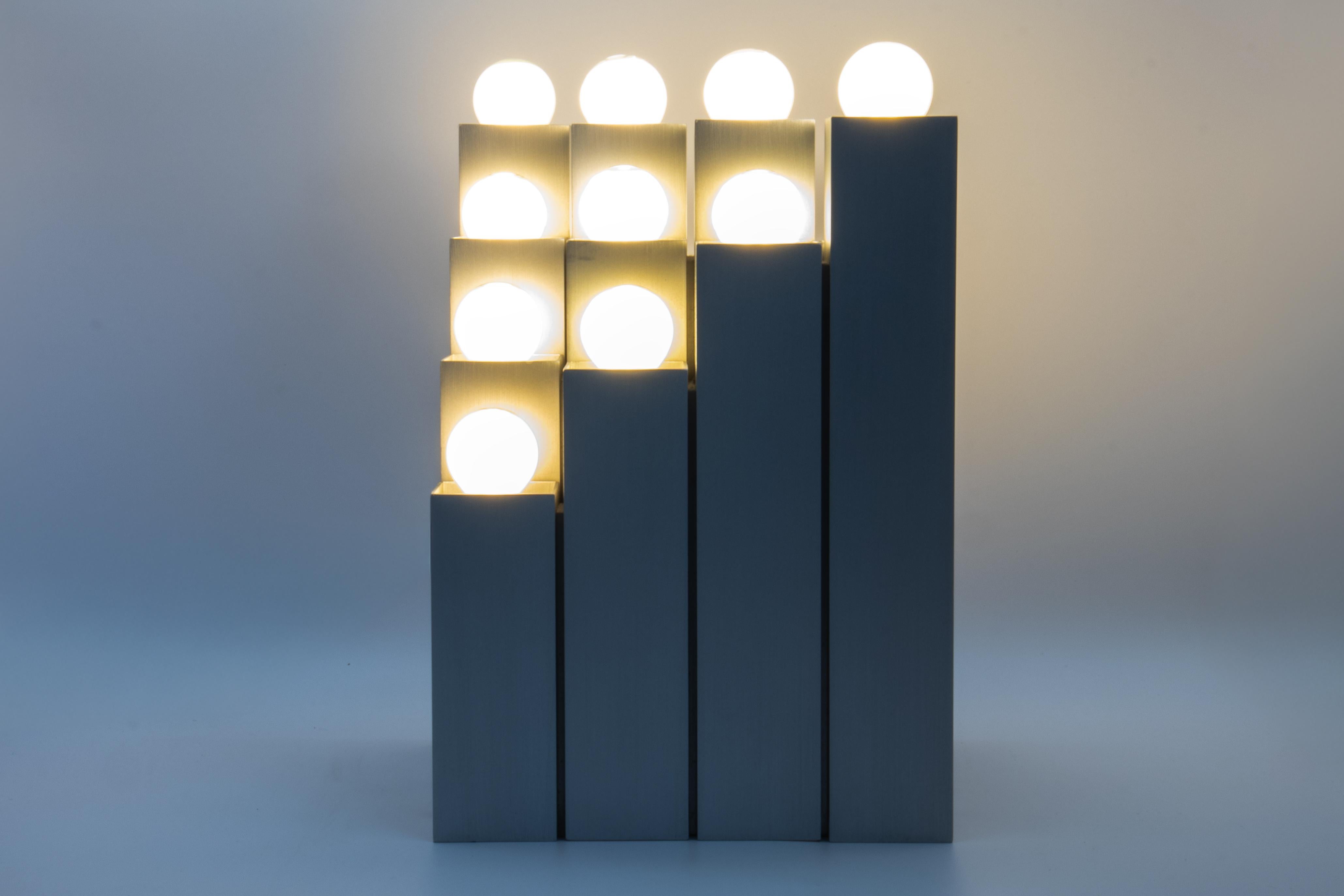 1970s Italian Brutalist 16-Bulb Brushed Aluminum Floor Lamp, Mangiarotti Style For Sale 3