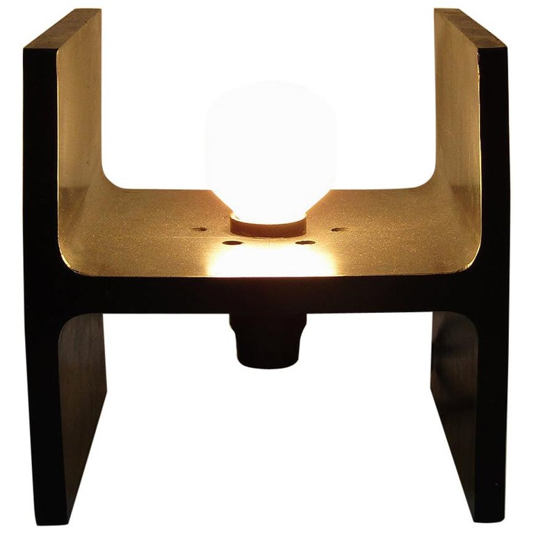 1970s Italian Brutalist Cube "Titi" Table Lamp by Fontana Arte For Sale