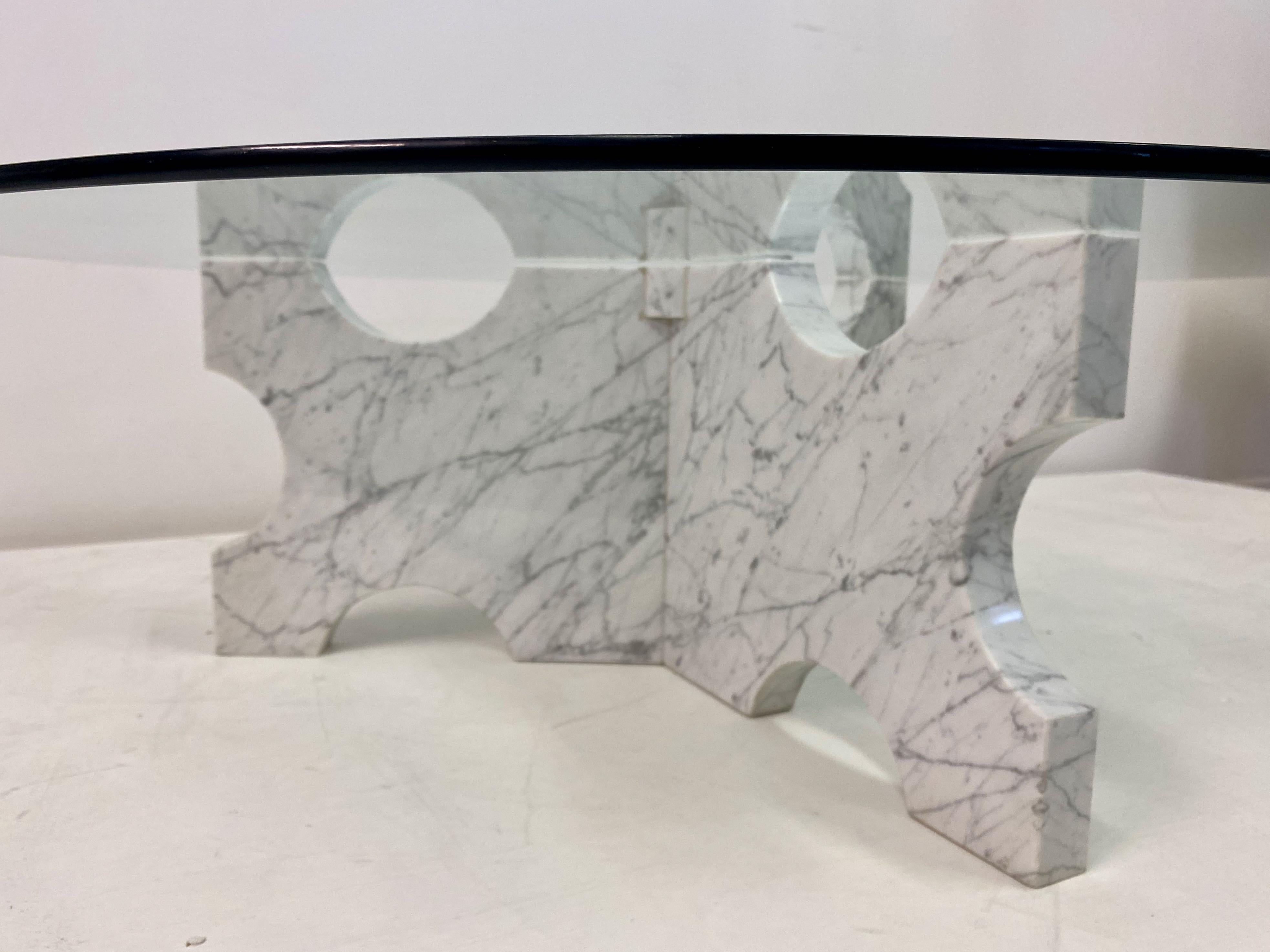 20th Century 1970s Italian Carrara Marble Coffee Table For Sale