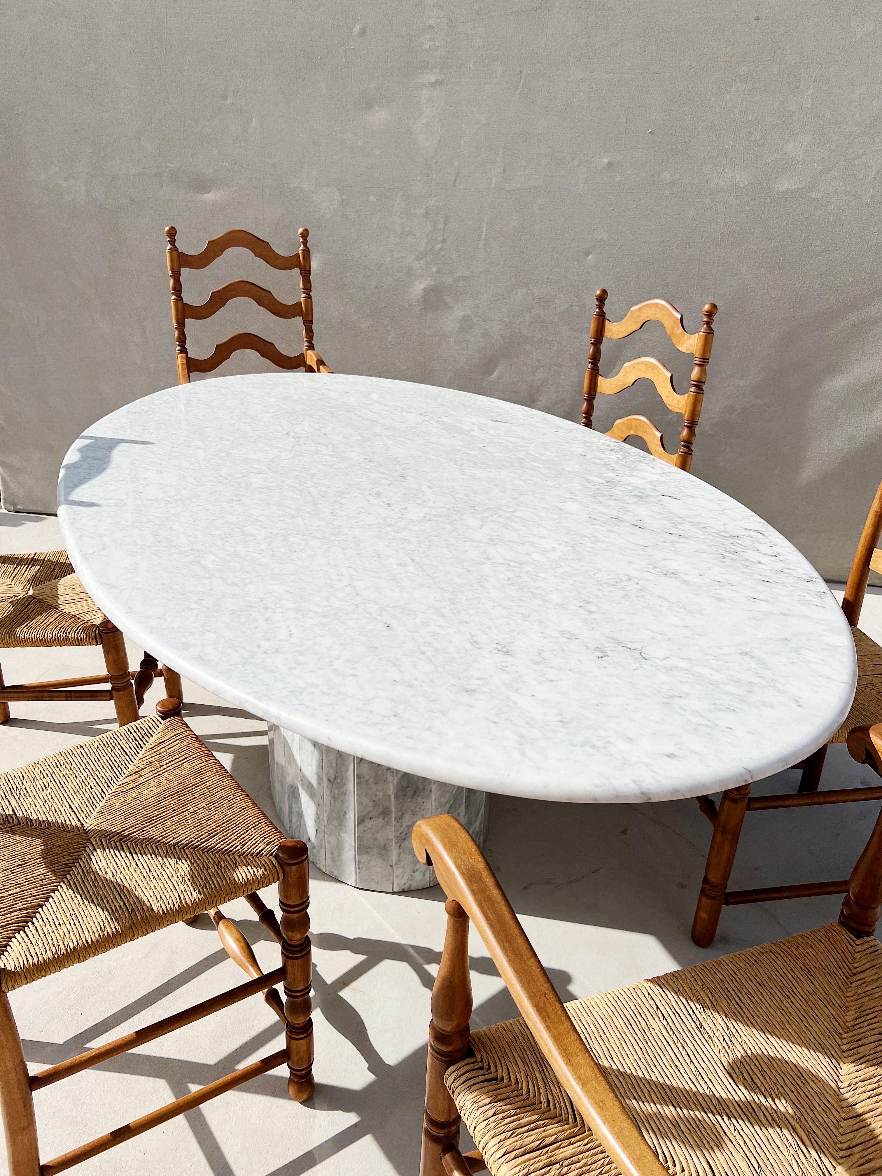 1970s Italian Carrara Marble Oval Dining Table with Fluted Base 9