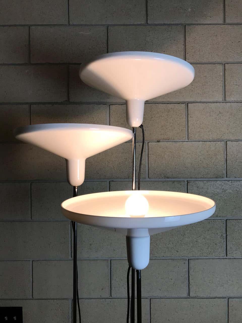 Mid Century Modern Floor Lamps by Harvey Guzzini for Harveiluce For Sale 1
