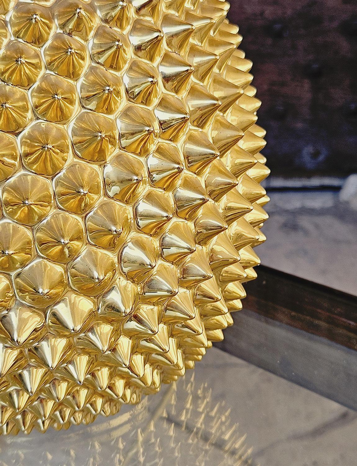 Verre brun Lampe ananas dorée italienne des années 1970 en vente