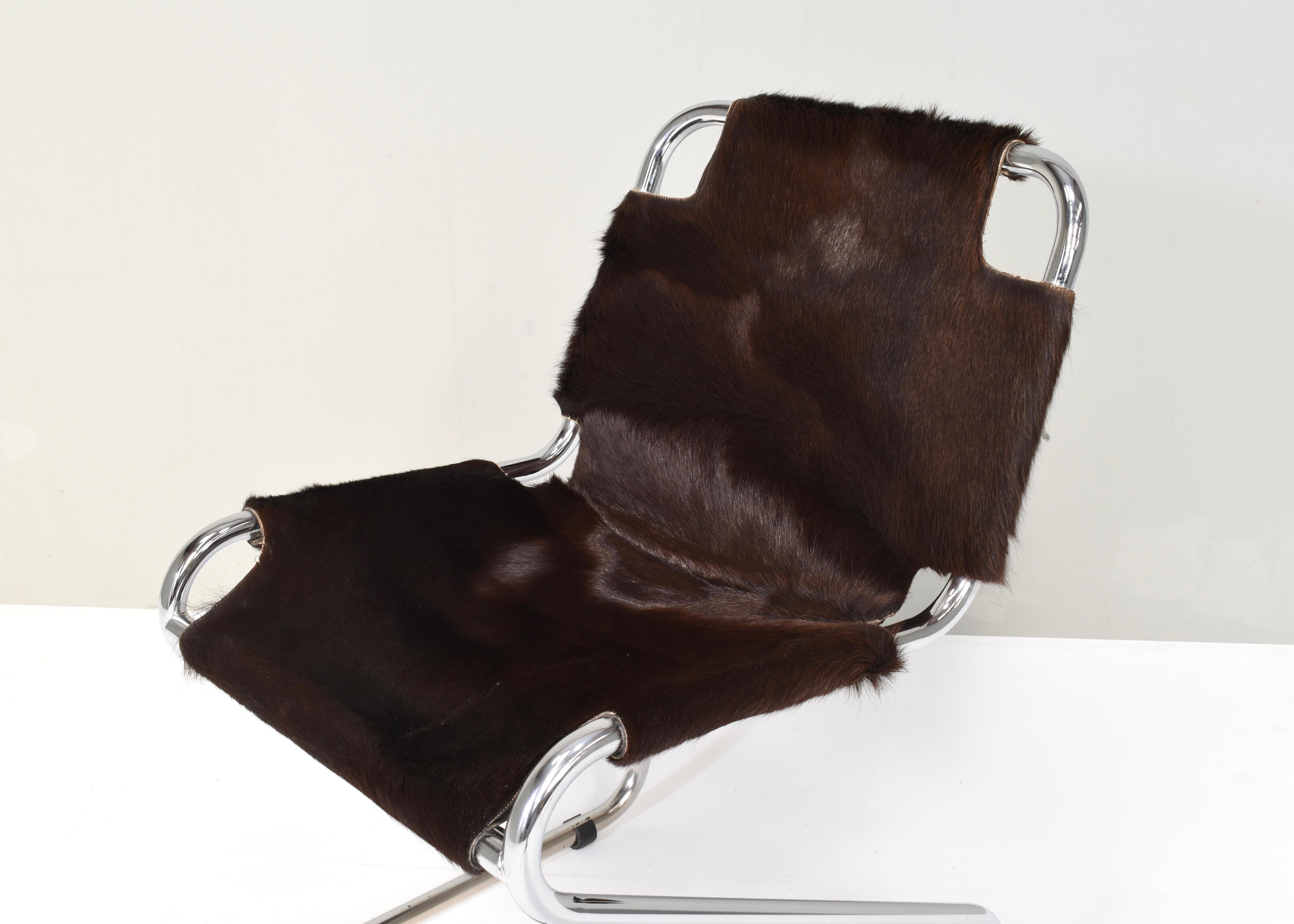 1970s Italian chair in Cowhide and Chrome - Italy, 1970s For Sale 6