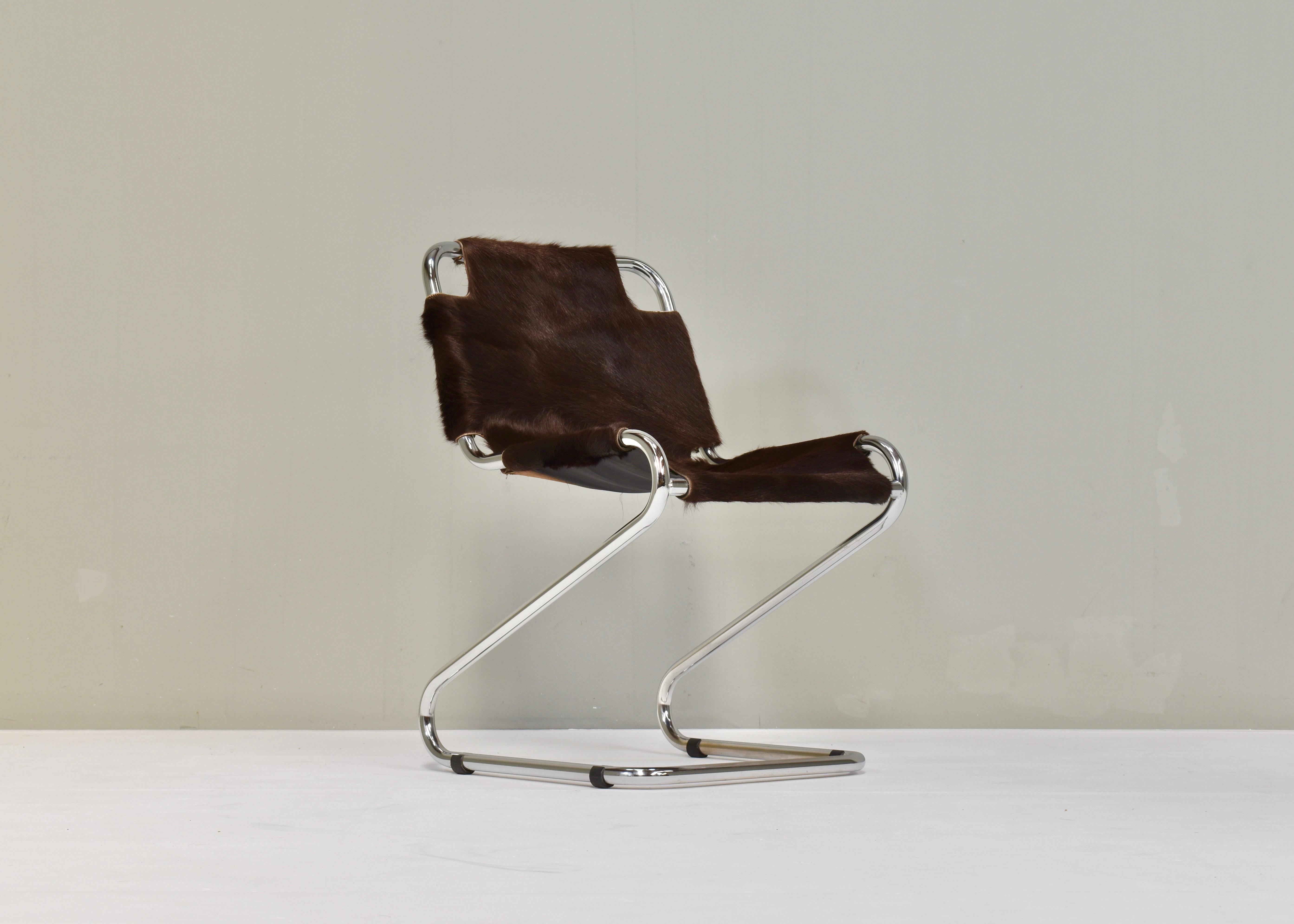Designer: Unknown
Manufacturer: Unknown
Country: Italy
Model: Desk chair / dining chair
Design period: 1970’s
Date of manufacturing: circa 1970
Size WDH in cm: 51x59x81 seat height 45
Material: Cow hide / Chrome
Condition: Good / Normal signs of age