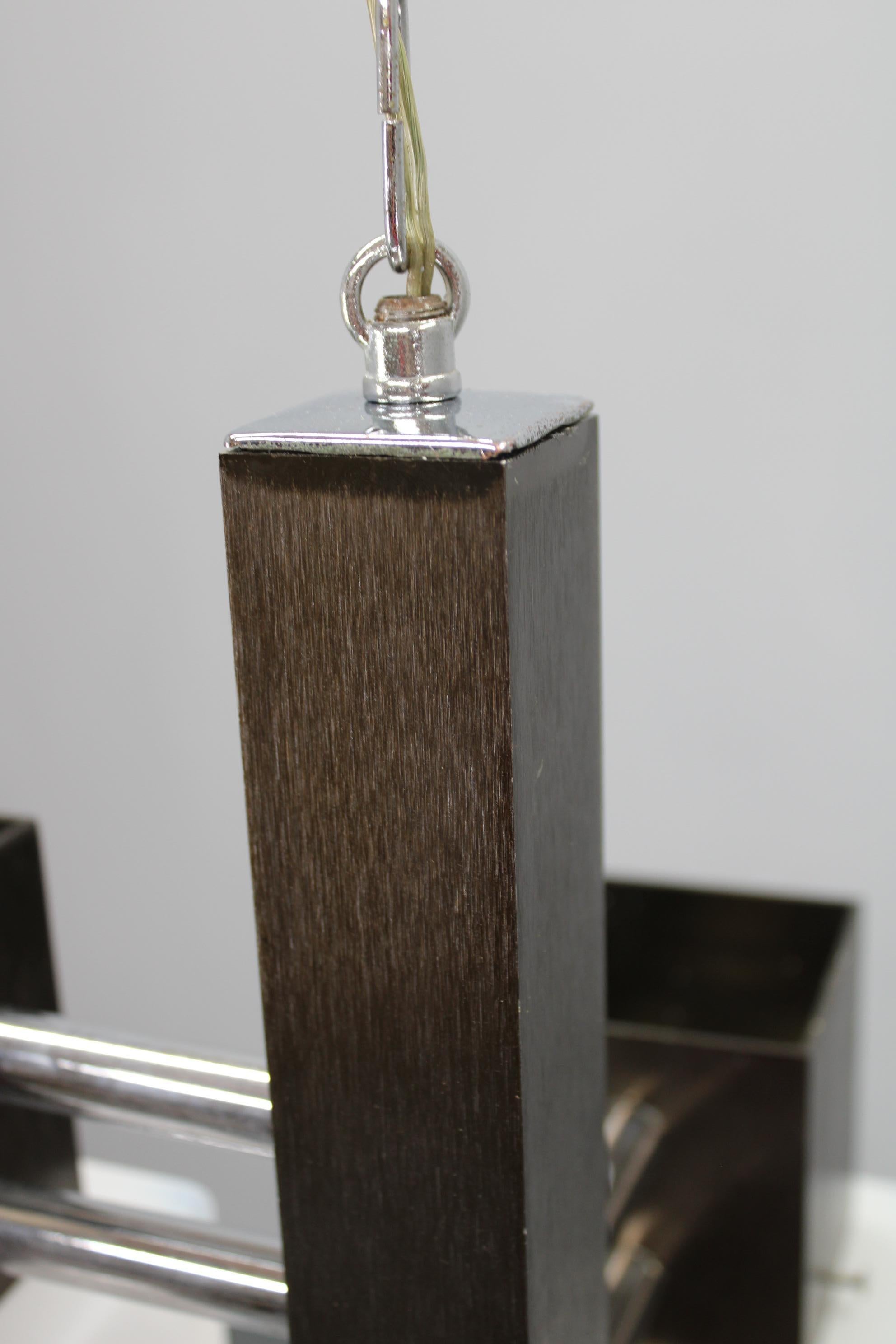 Araña italiana de los años 70 con pantallas de cristal de Murano y estructura de metal anodizado finales del siglo XX en venta