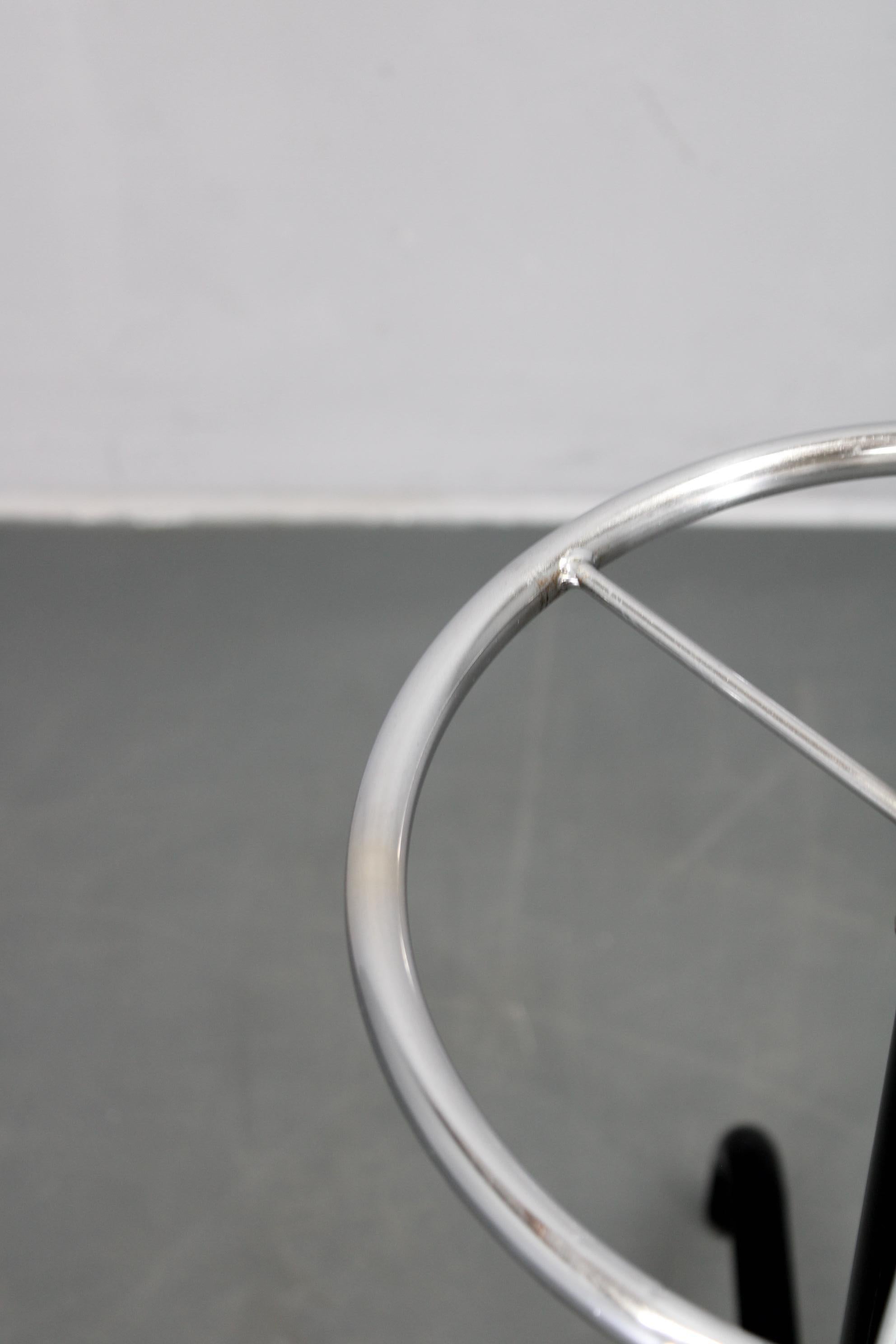 1970s Italian Chrome & Lacquered Iron Coat Rack with Plastic Ball Hooks For Sale 4