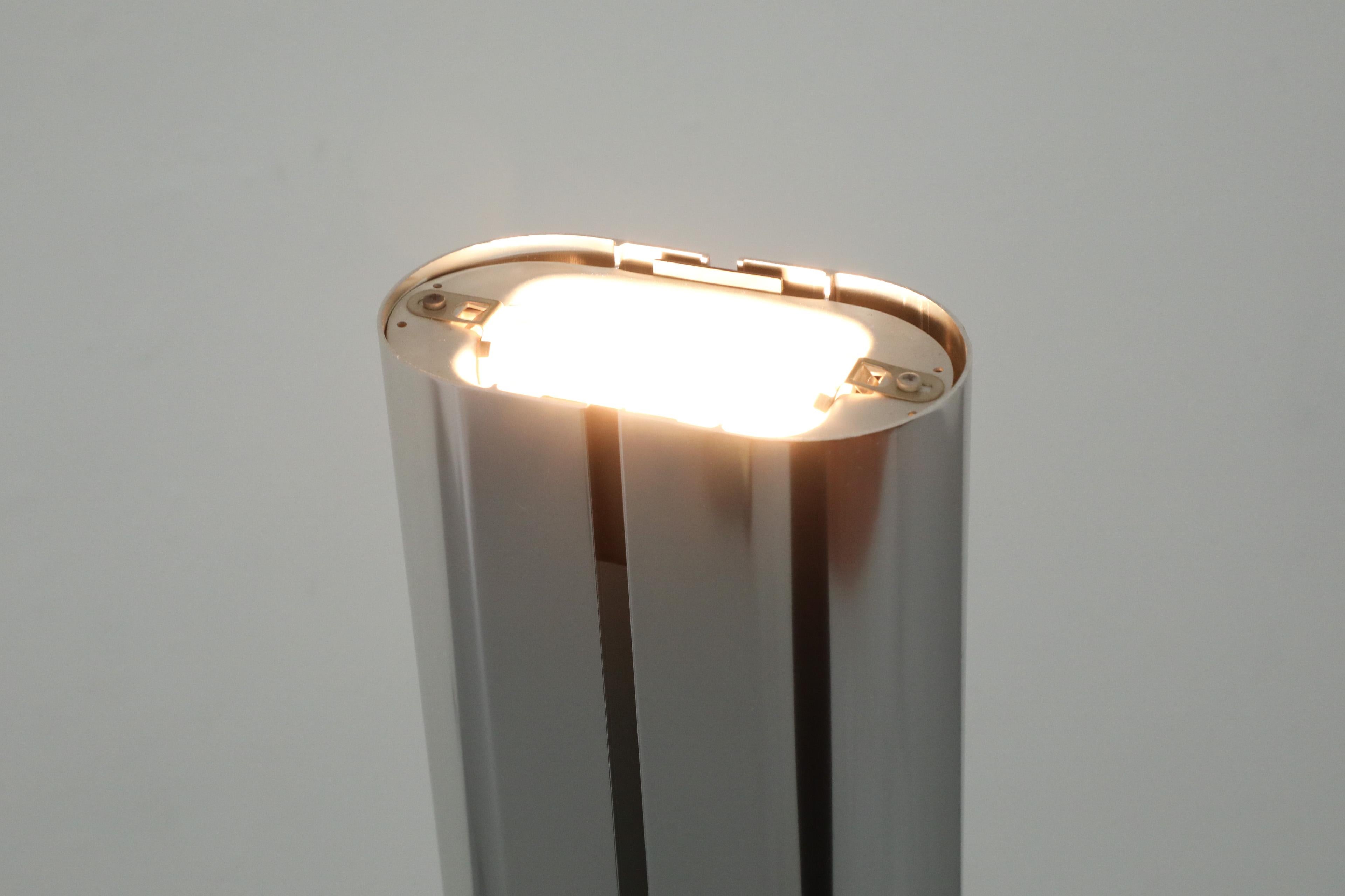 1970er Jahre Italienische Chrom Megaron Stehleuchte von Gian Franco Frattini für Artemide 8