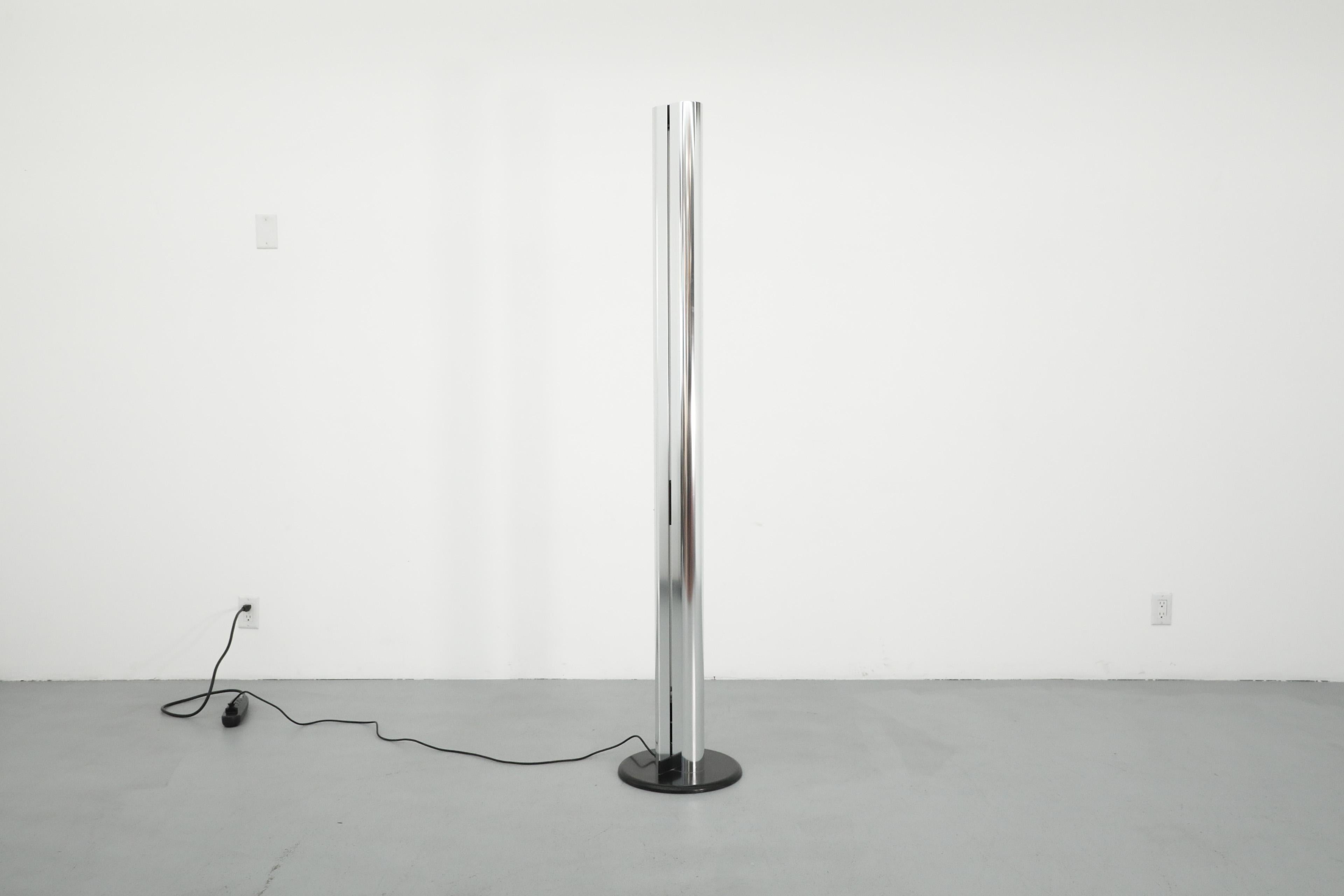 1970er Jahre Italienische Chrom Megaron Stehleuchte von Gian Franco Frattini für Artemide (Moderne der Mitte des Jahrhunderts)