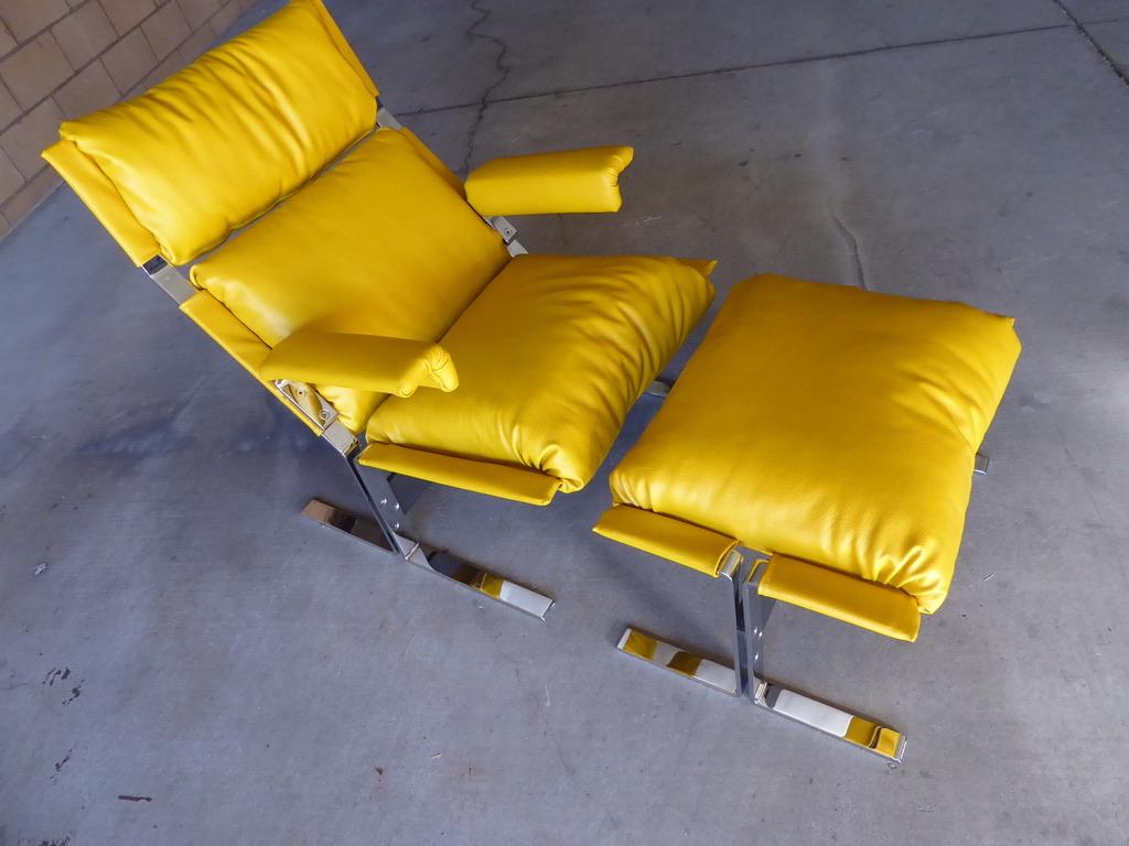 1970s Italian Chrome-Plated Steel and Leather Lounge Chair and Ottoman 3