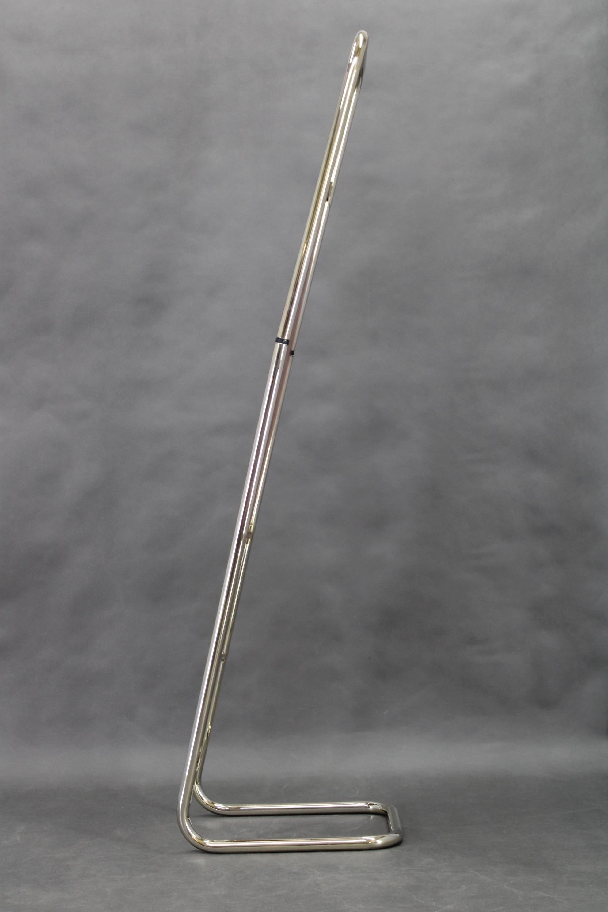 Mid-Century Modern Miroir à poser tubulaire chromé italien des années 1970 en vente