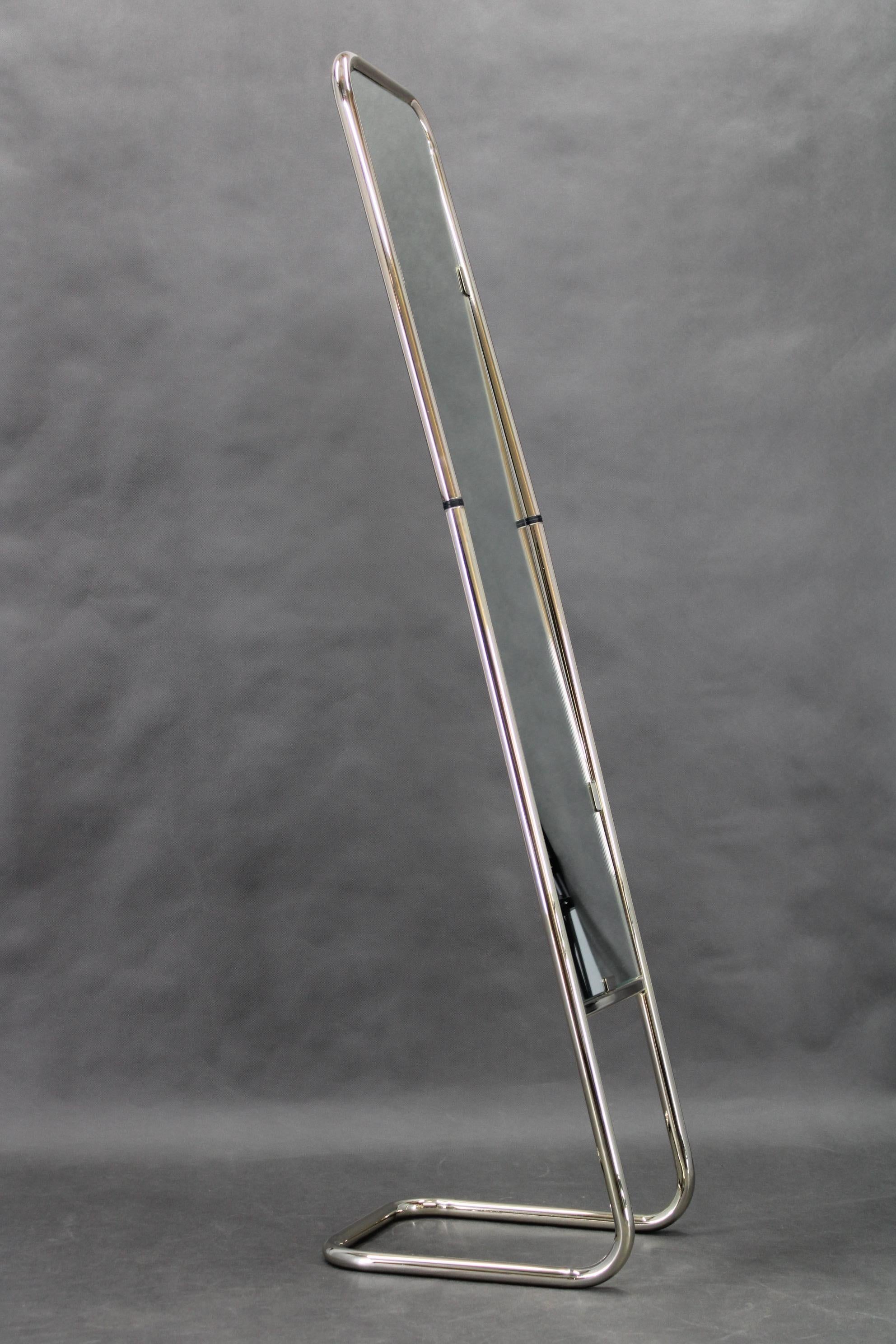 Miroir à poser tubulaire chromé italien des années 1970 Bon état - En vente à Praha, CZ