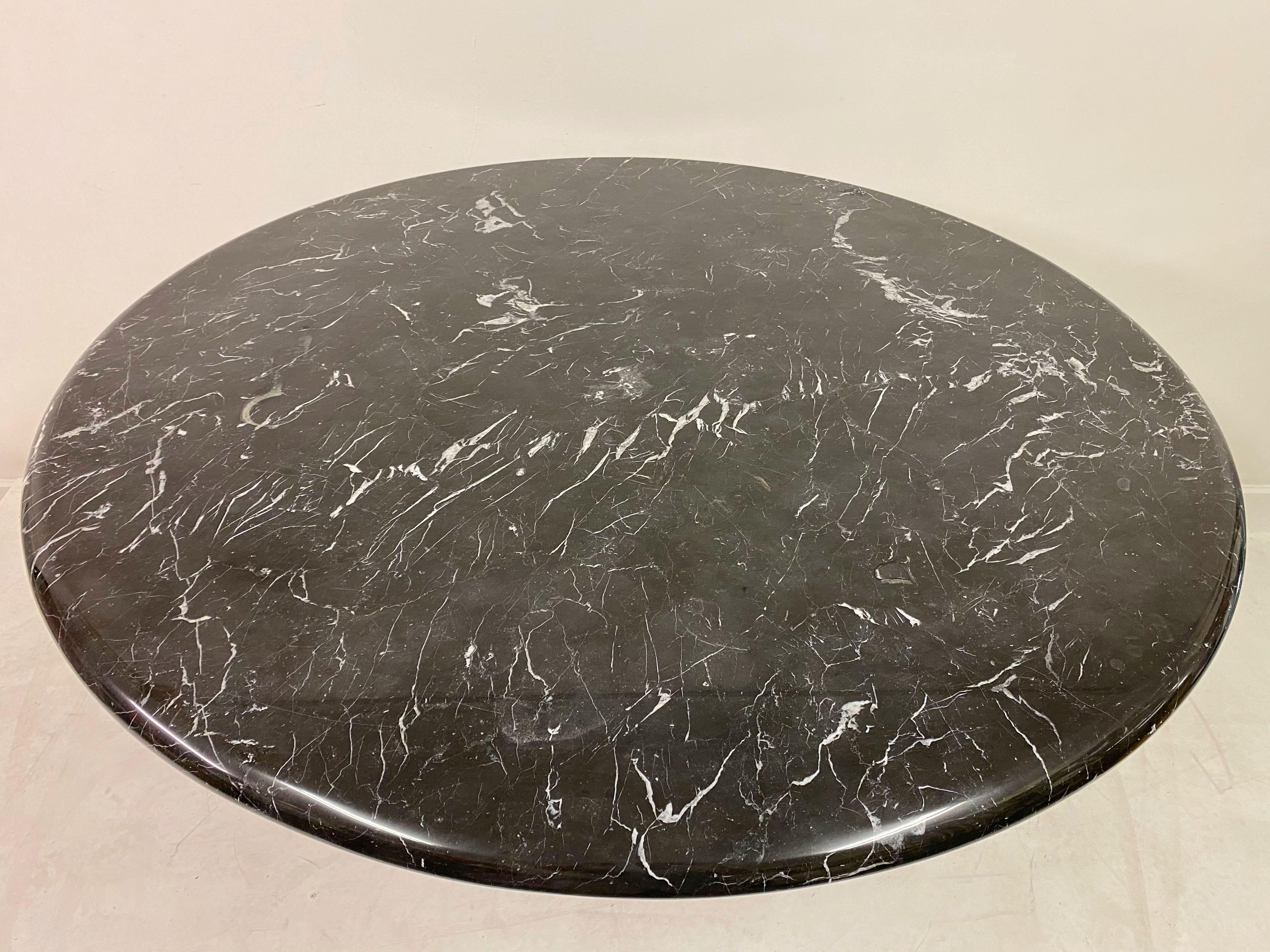 1970s Italian Colonnata Black Marble Dining Table by Giusti & Di Rosa In Good Condition In London, London