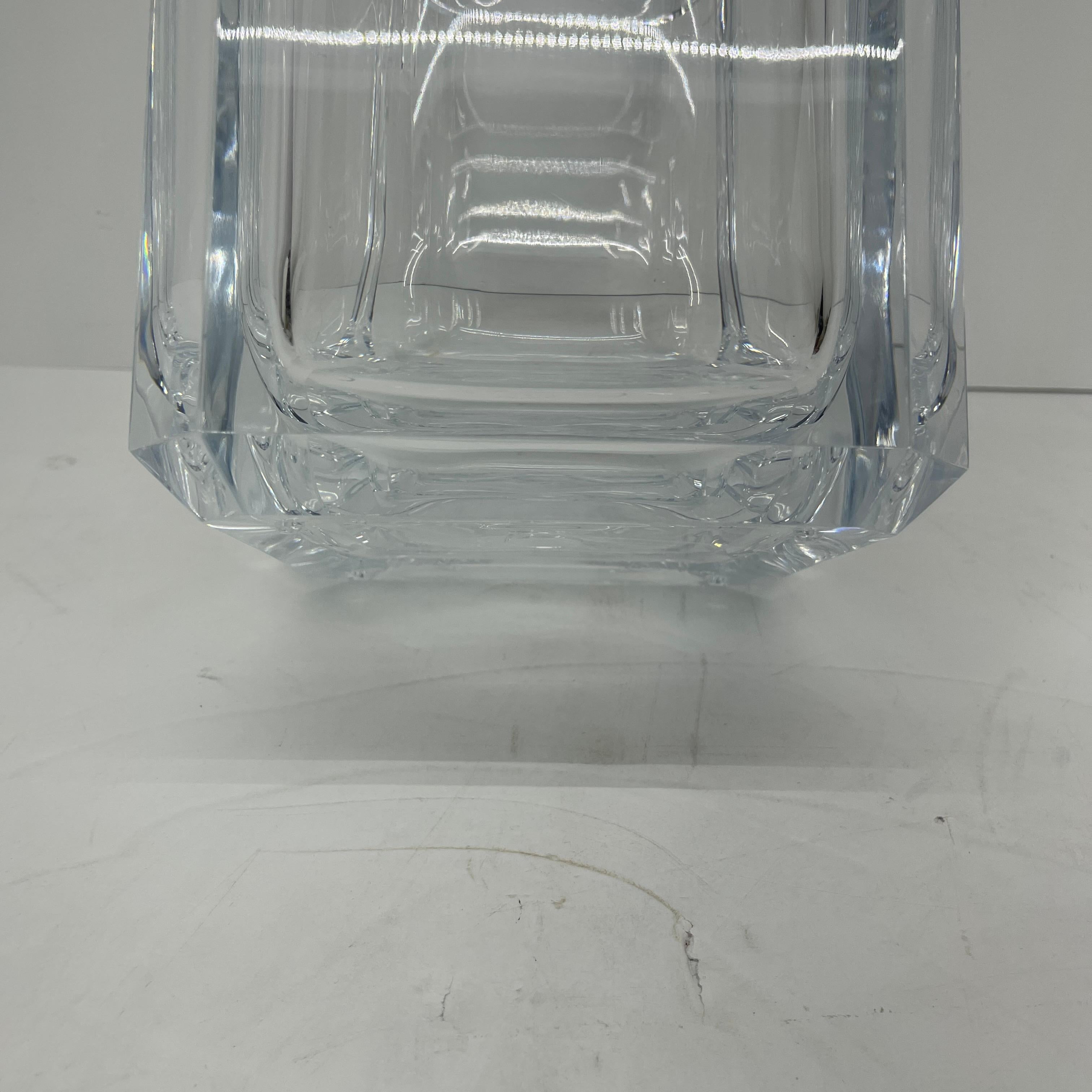 1970's Italian Cube Ice Bucket in Thick Lucite With Sliding Lid For Sale 6