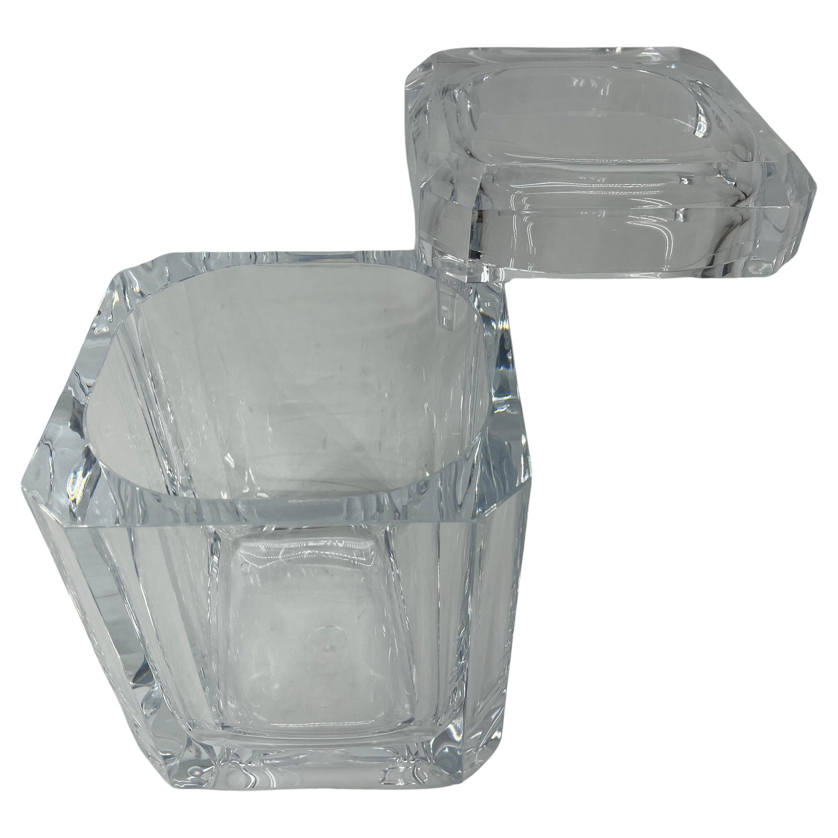 Mid-Century Modern 1970's Italian Cube Ice Bucket in Thick Lucite With Sliding Lid For Sale