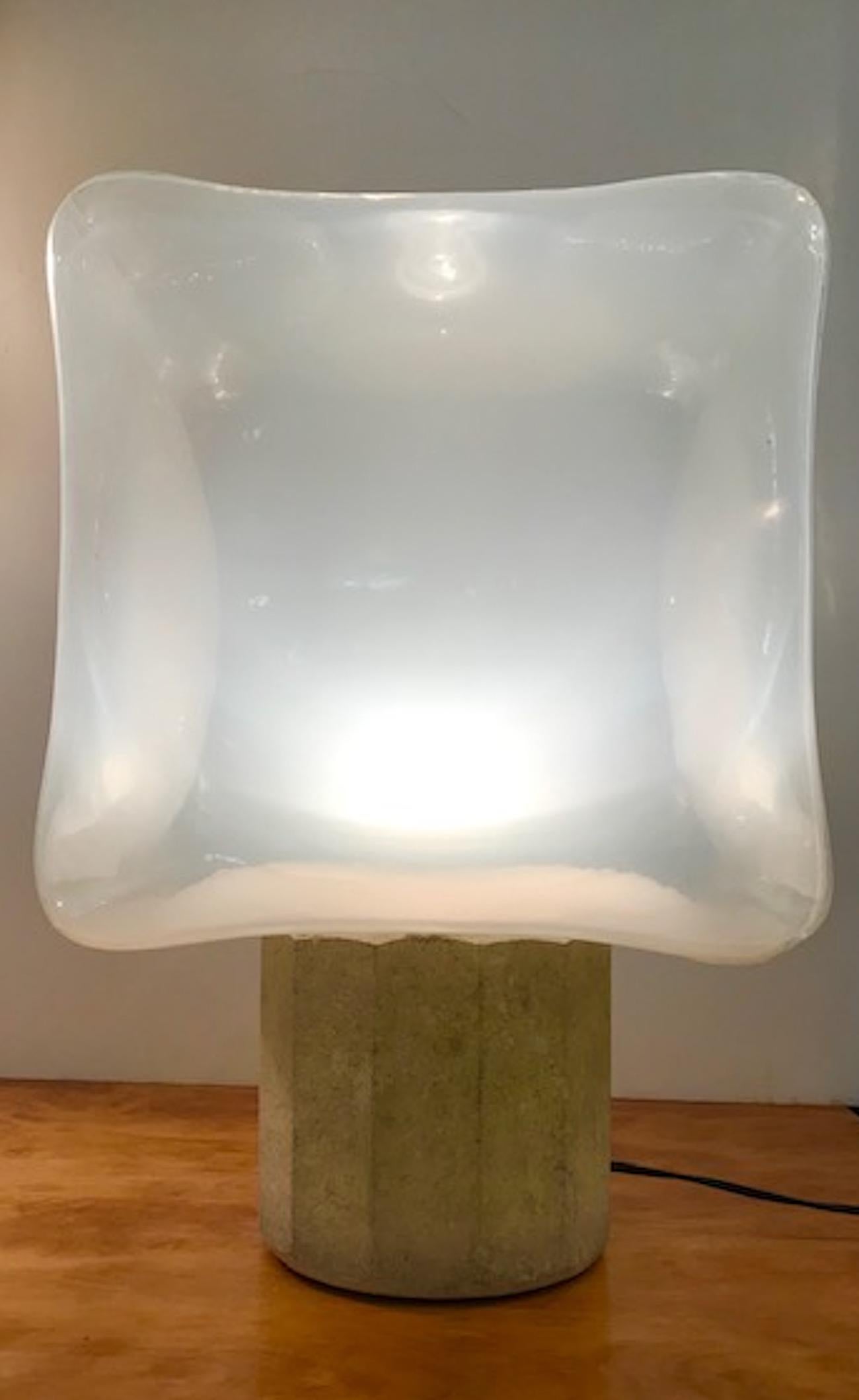 Modern 1970s Italian Cube Table Lamp by Leucos