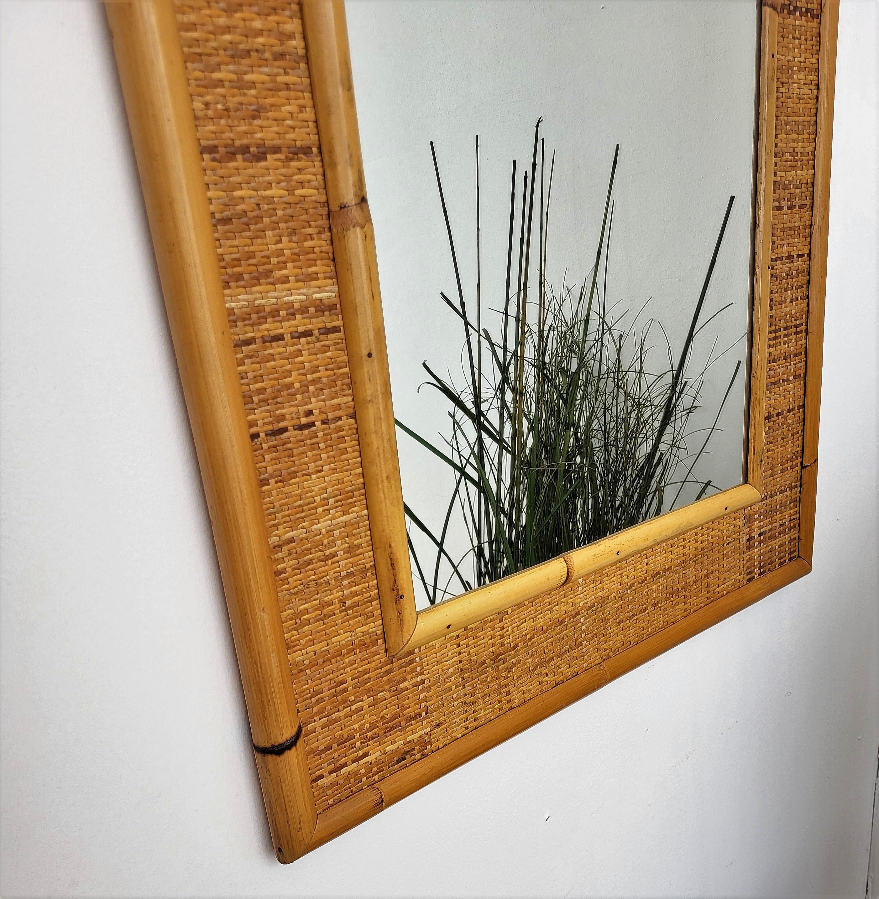 1970s Italian Dal Vera Bamboo Rattan Midcentury French Riviera Mirror In Good Condition For Sale In Carimate, Como