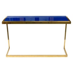 Console en laiton à plateau en verre bleu de conception italienne des années 1970 par Sandro Petti pour Metalarte