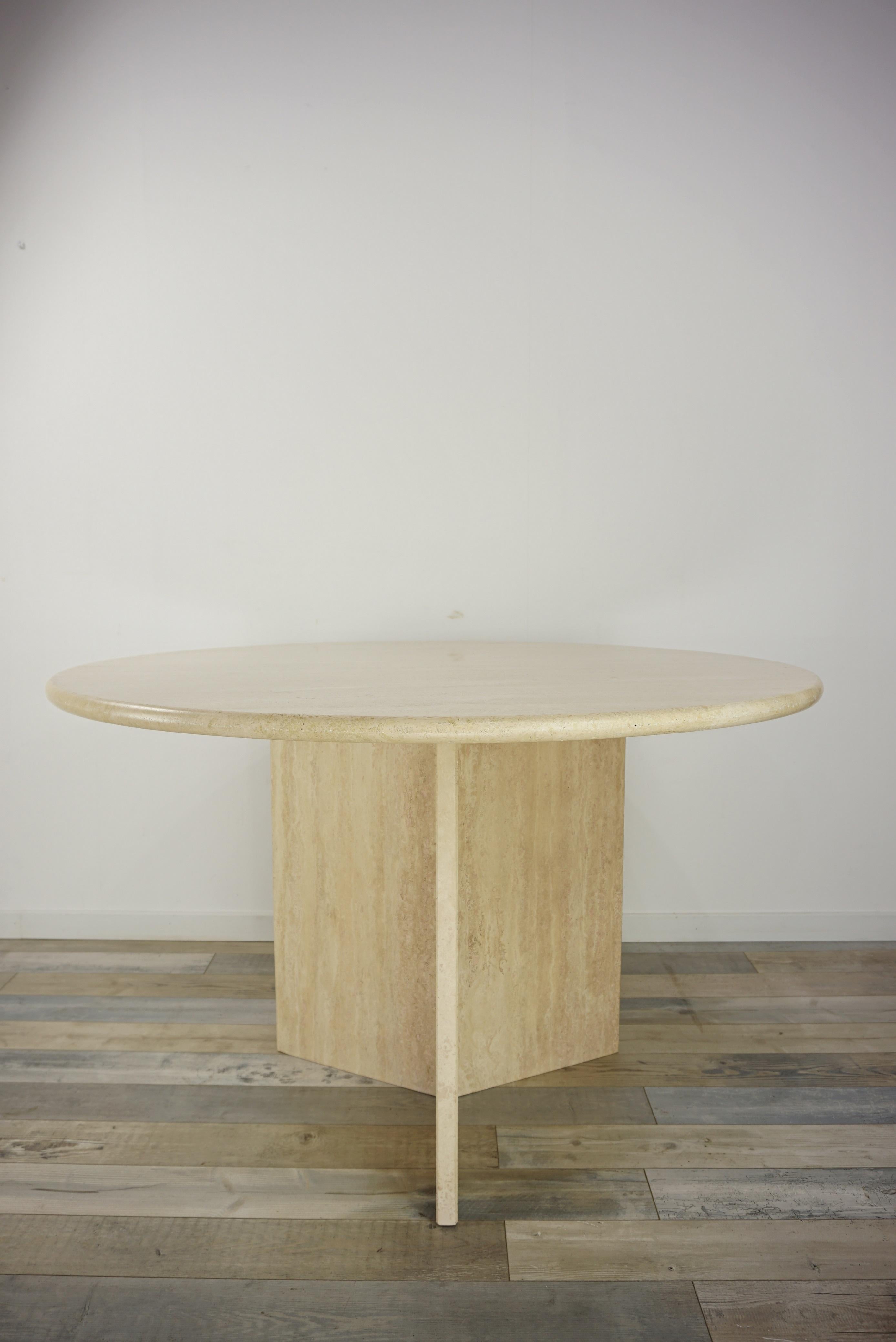 1970s Italian Design Round Travertine Pedestal Table 7