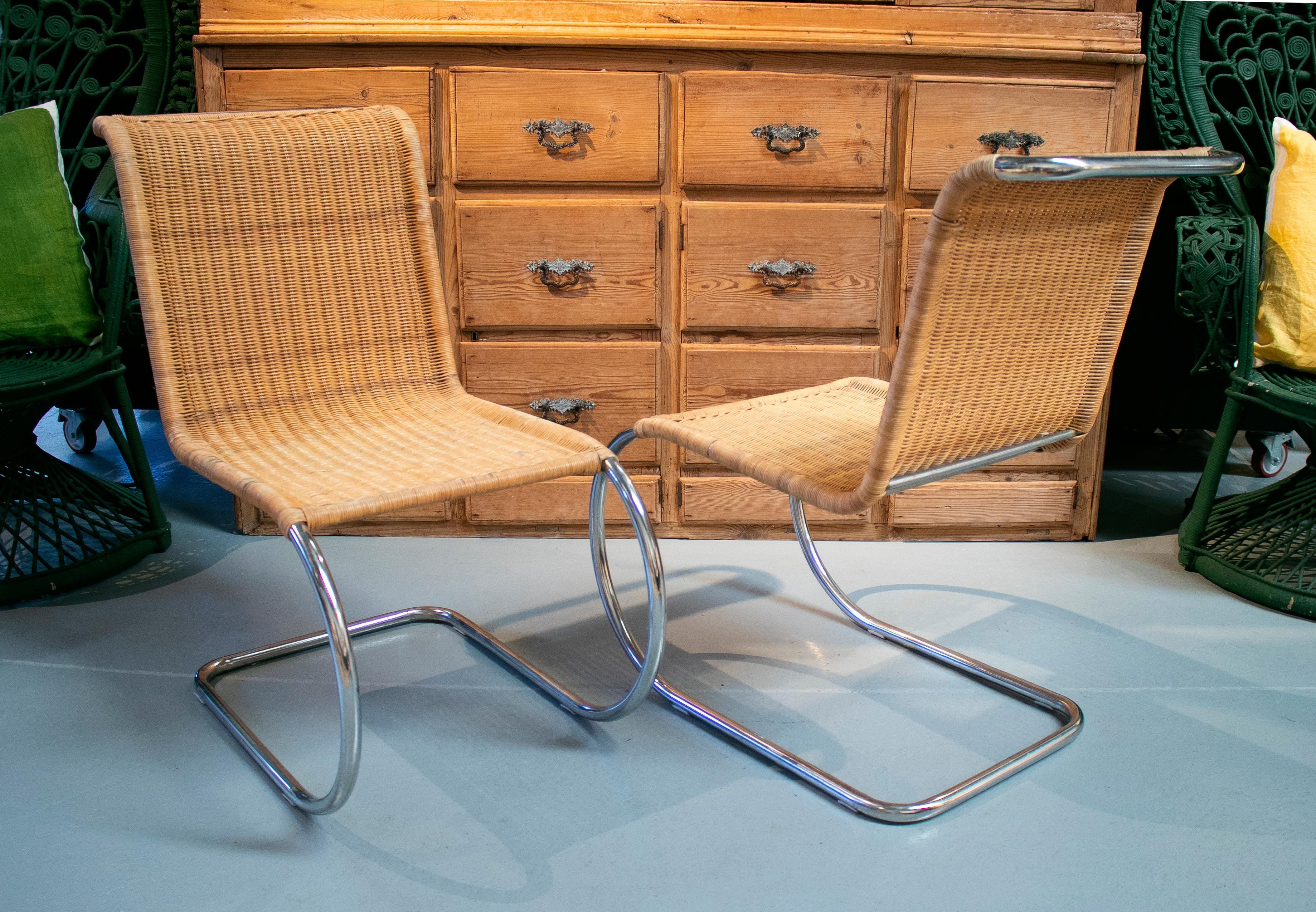 1970s Italian Designer Chairs with Steel Structure and Weaved Rattan In Good Condition In Marbella, ES