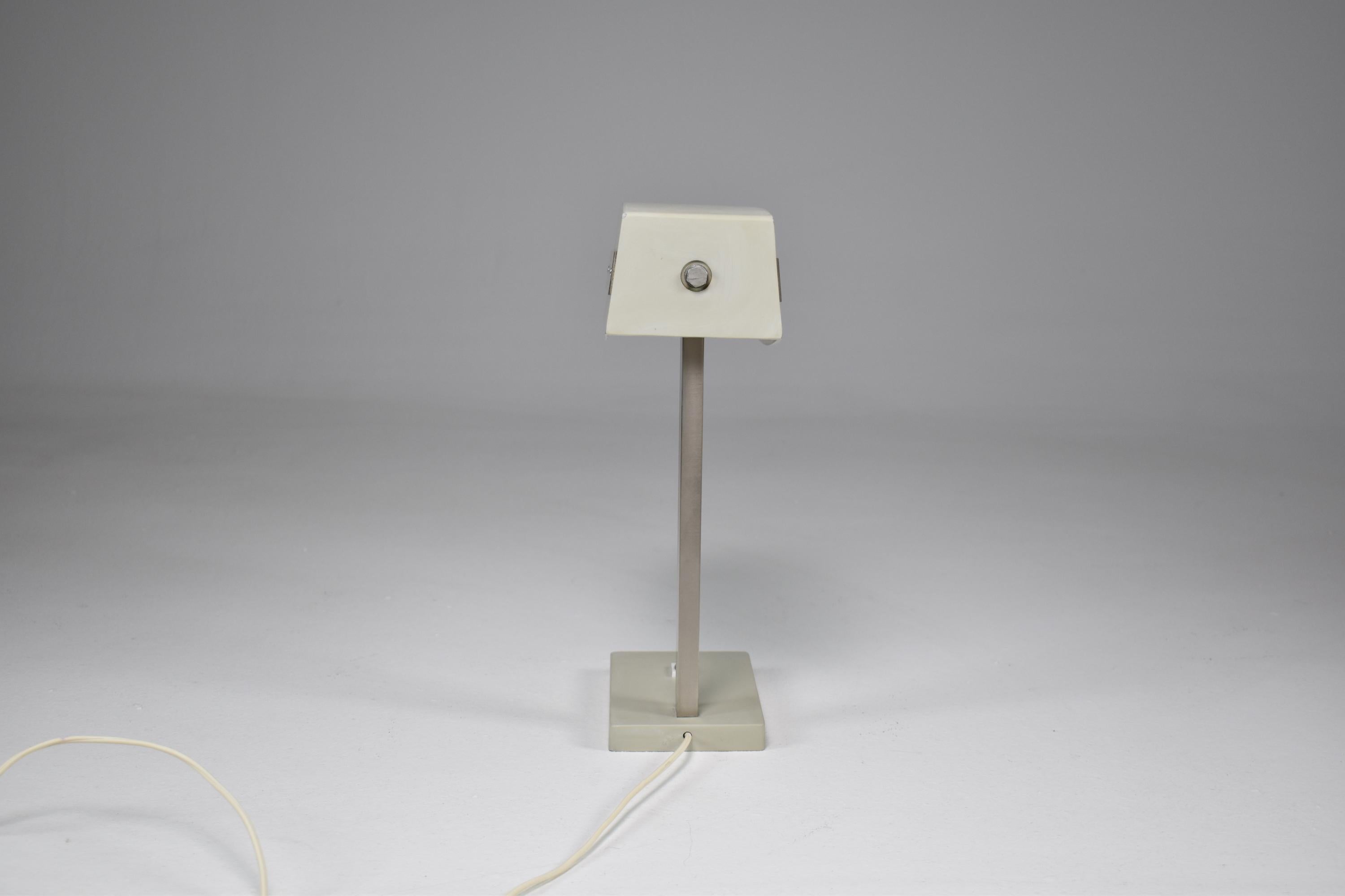 1970's Italian Desk Lamp by Stilnovo For Sale 3