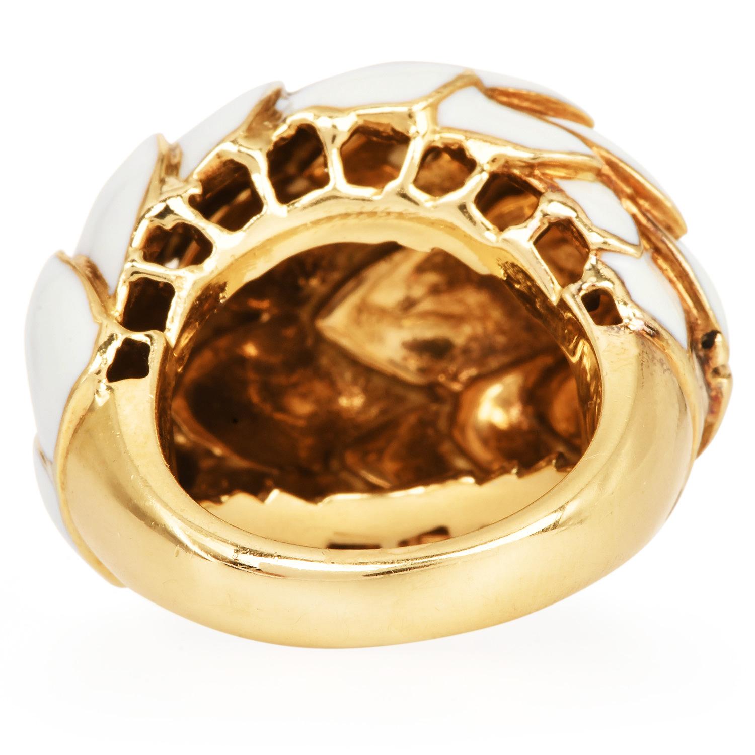 1970s Italian Enamel 18 k yellow Gold Bombe Dome Ring 1