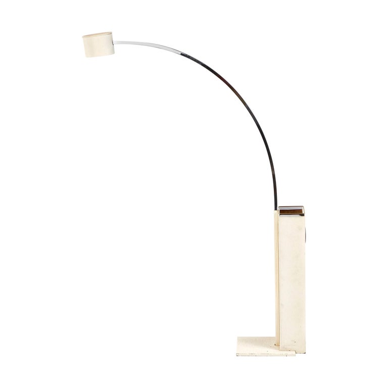 1970s Italian Floor Lamp by Gino Sarfatti for Arteluce For Sale