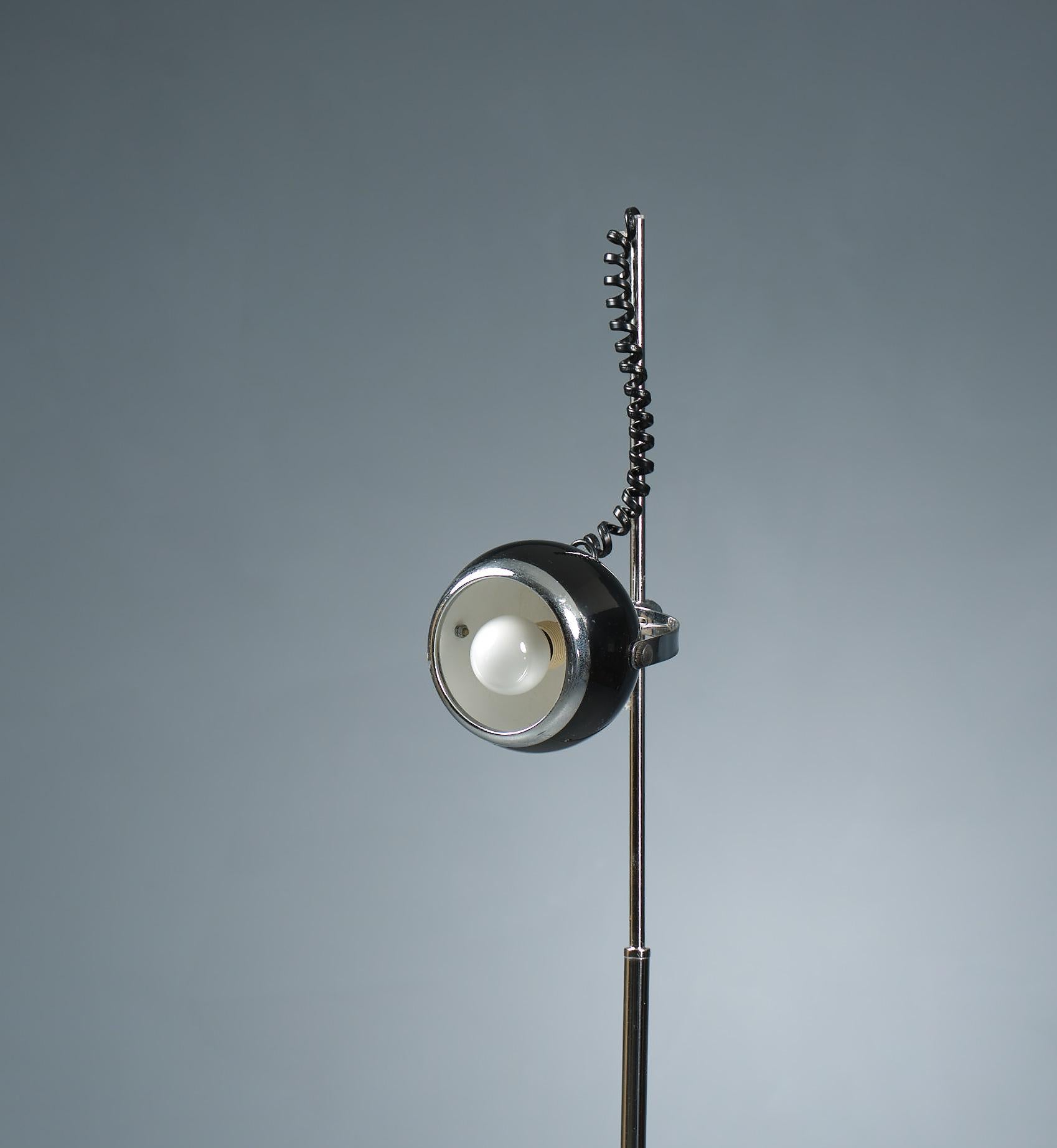 Metal 1970s Italian Floor Lamp: Chrome Steel with Adjustable Spherical Diffuser For Sale