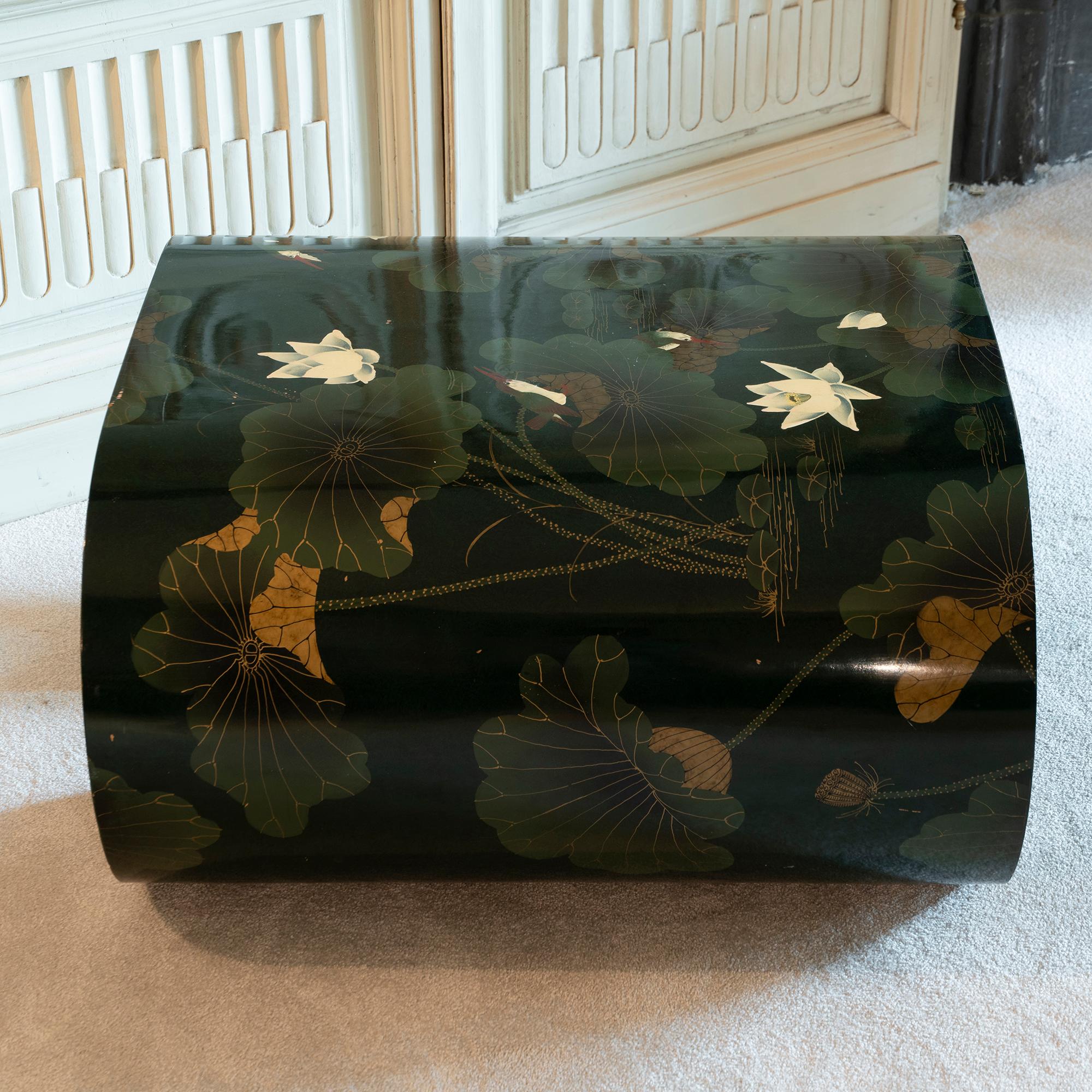 Chinoiserie 1970's, Italian Flora e Fauna Green and Gold Lacquered Coffee Table