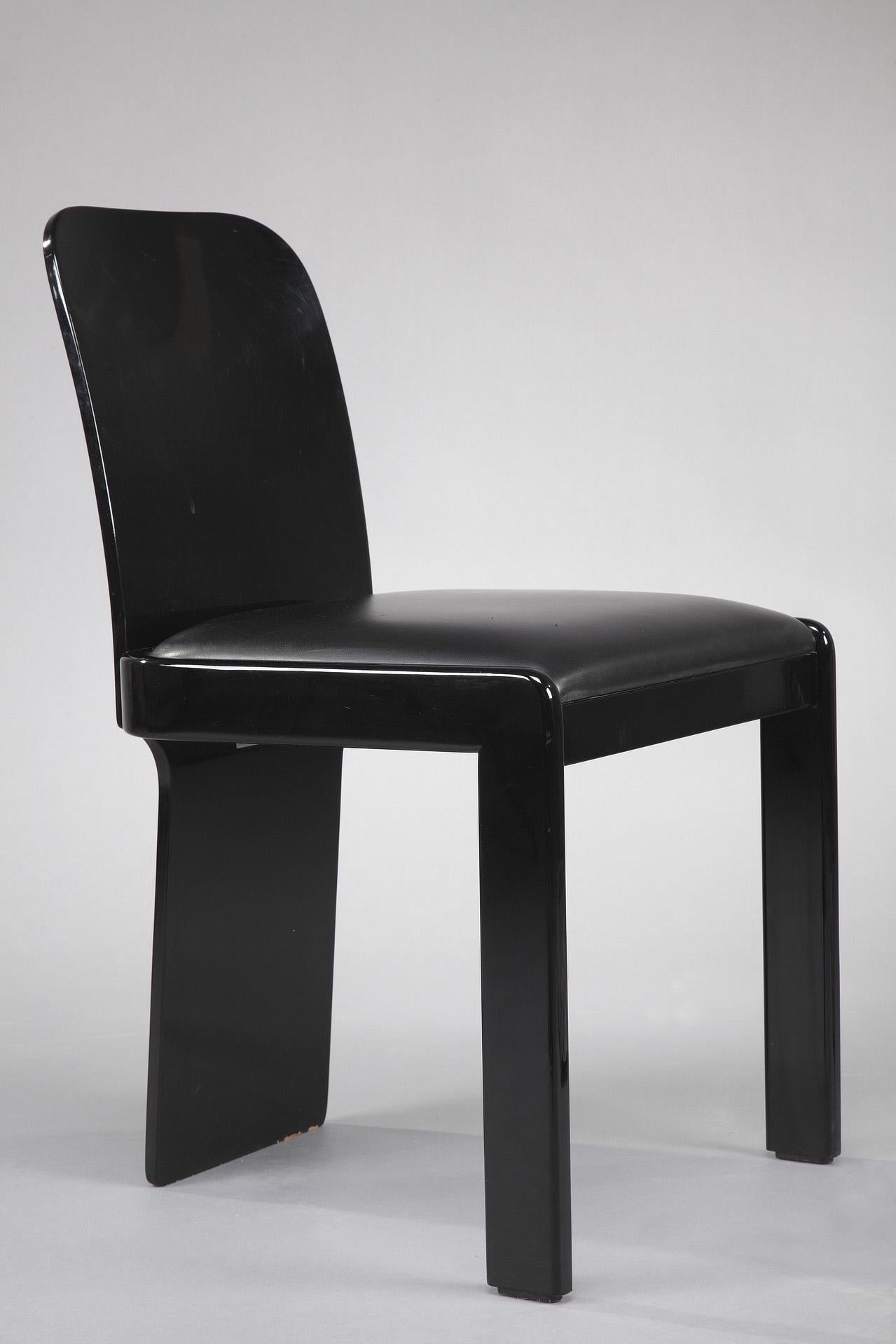 Table et chaises de jeu italiennes des années 1970 par Pierluigi Molinari pour Pozzi en vente 5