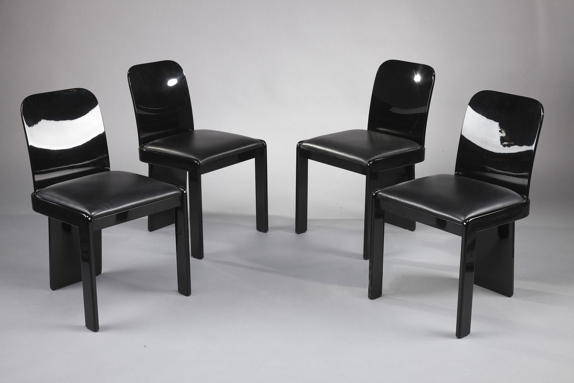 1970s Italian Game Table and Chairs by Pierluigi Molinari for Pozzi For Sale 2