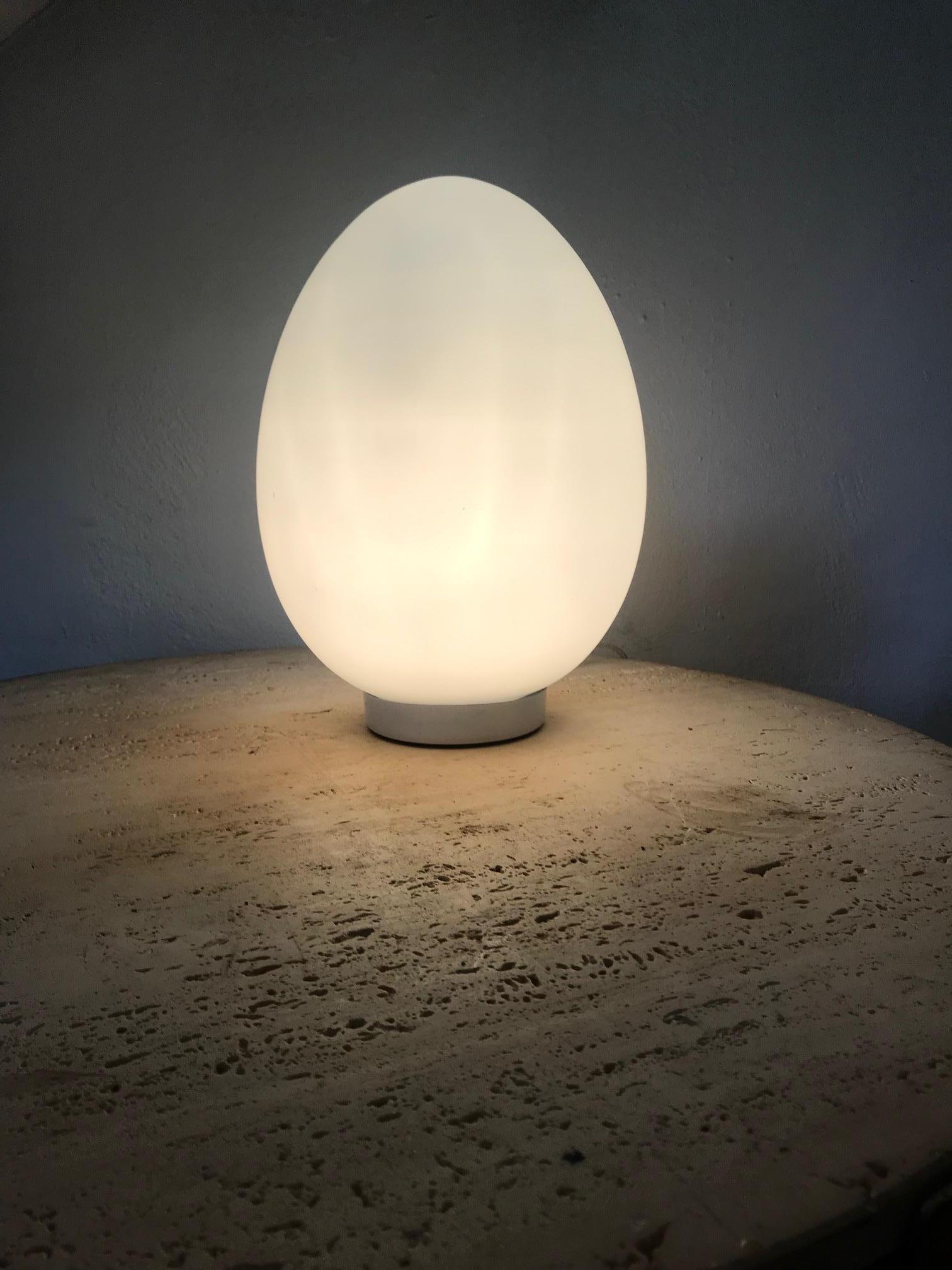 Mid-Century Modern 1970s Italian Glass Egg Lamp