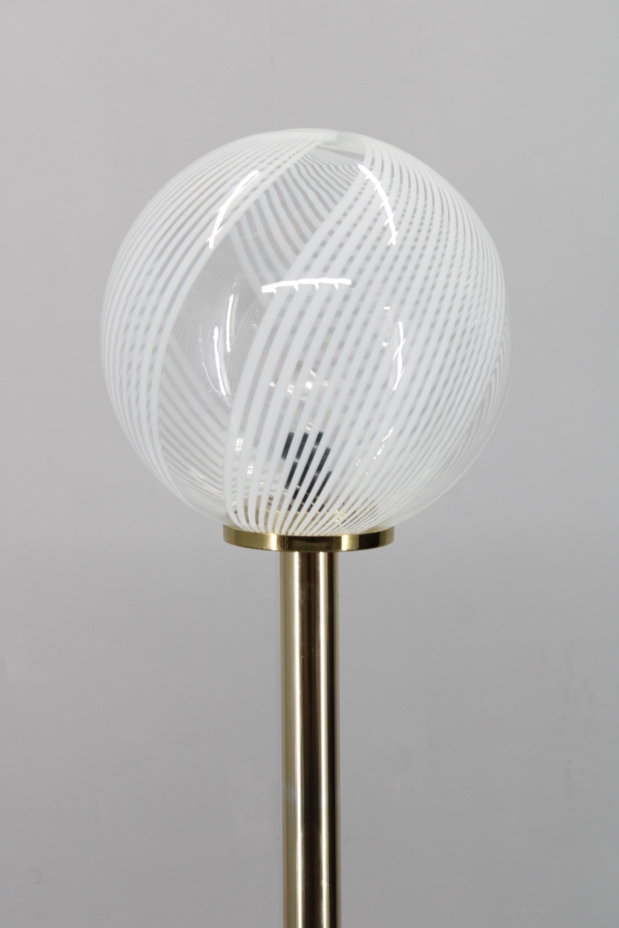 Mid-Century Modern 1970s Italian Glass Floor Lamp For Sale