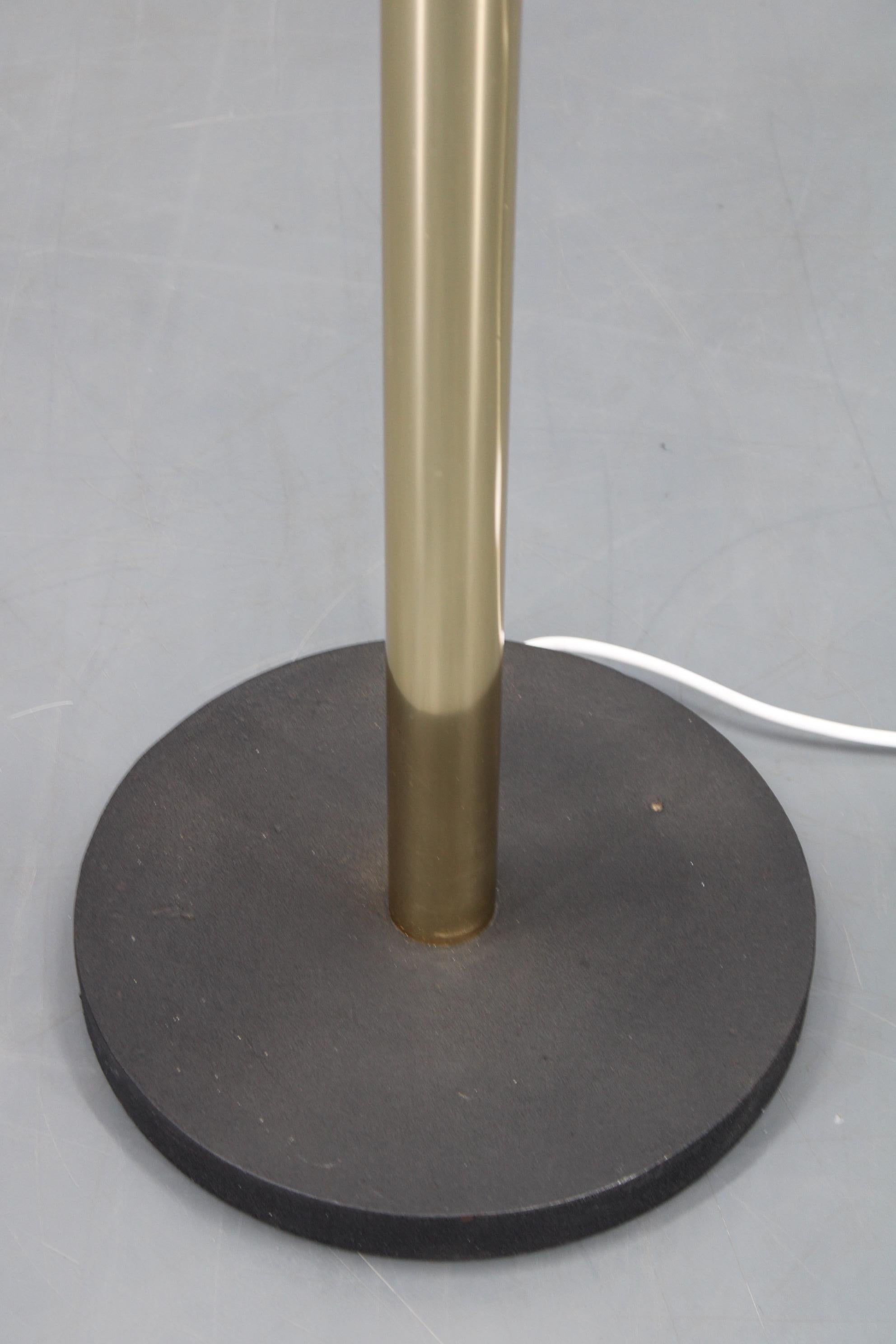 1970s Italian Glass Floor Lamp In Good Condition For Sale In Praha, CZ