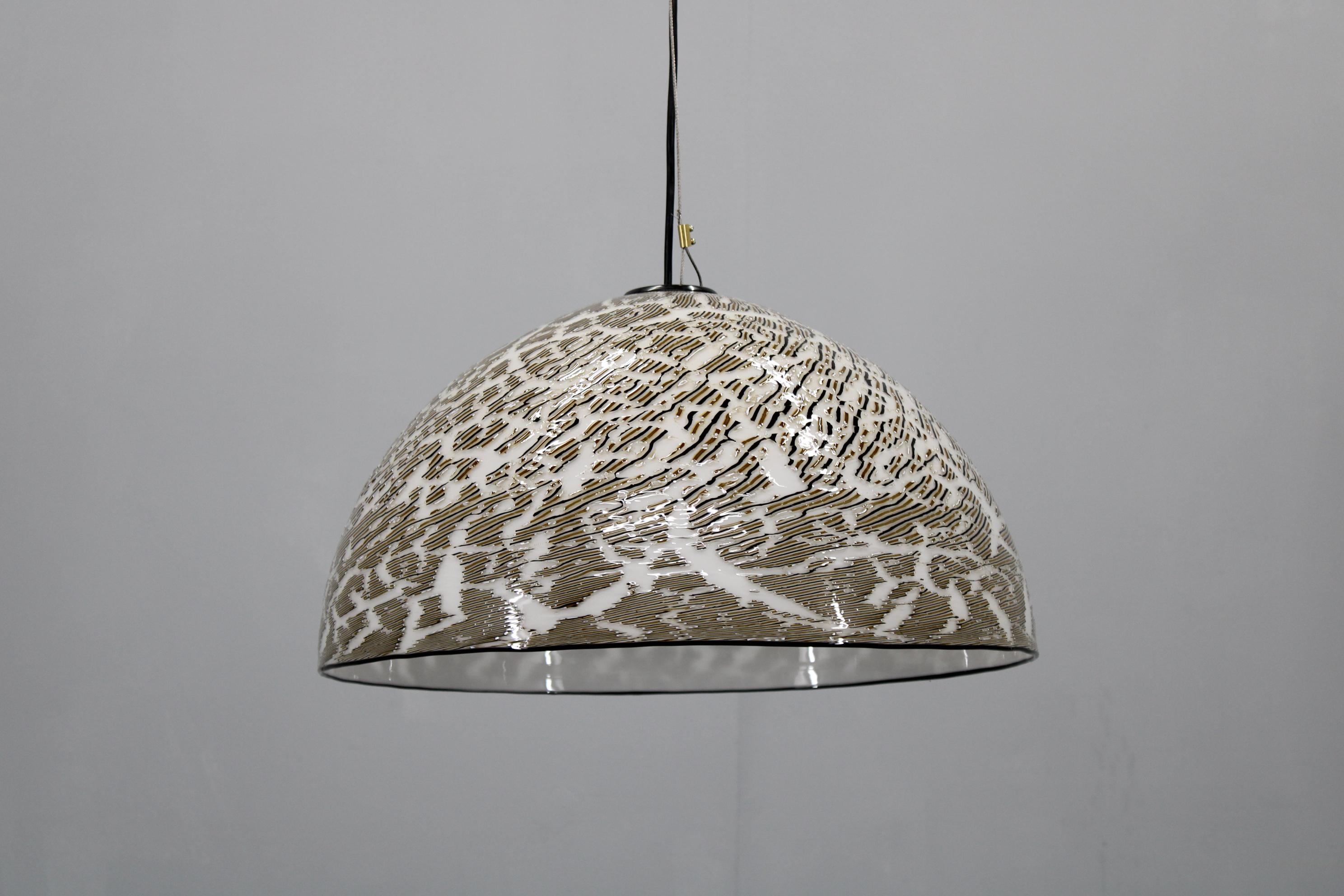 Mid-Century Modern 1970s Italian Glass Pendant Light For Sale