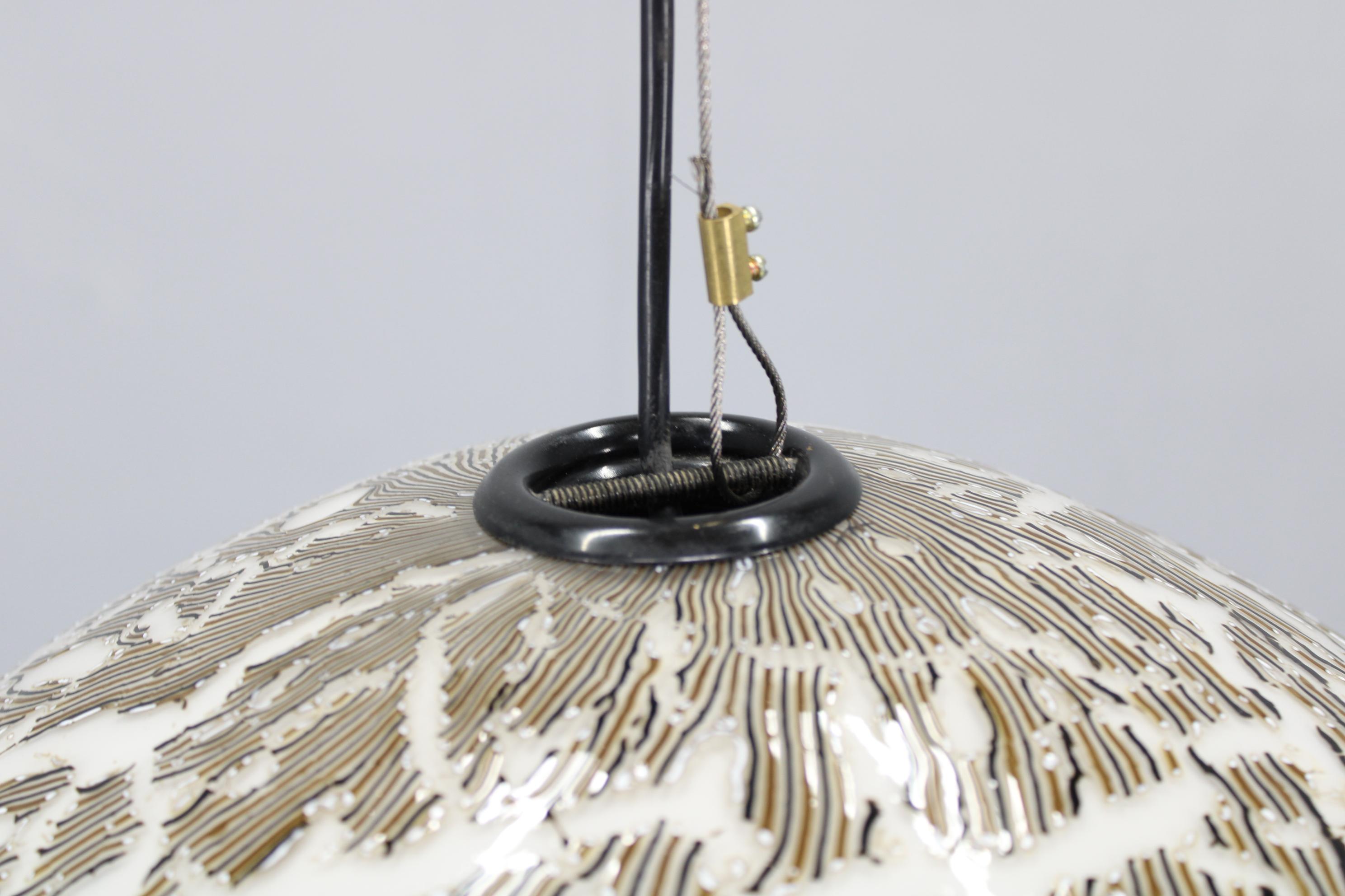 1970s Italian Glass Pendant Light For Sale 1