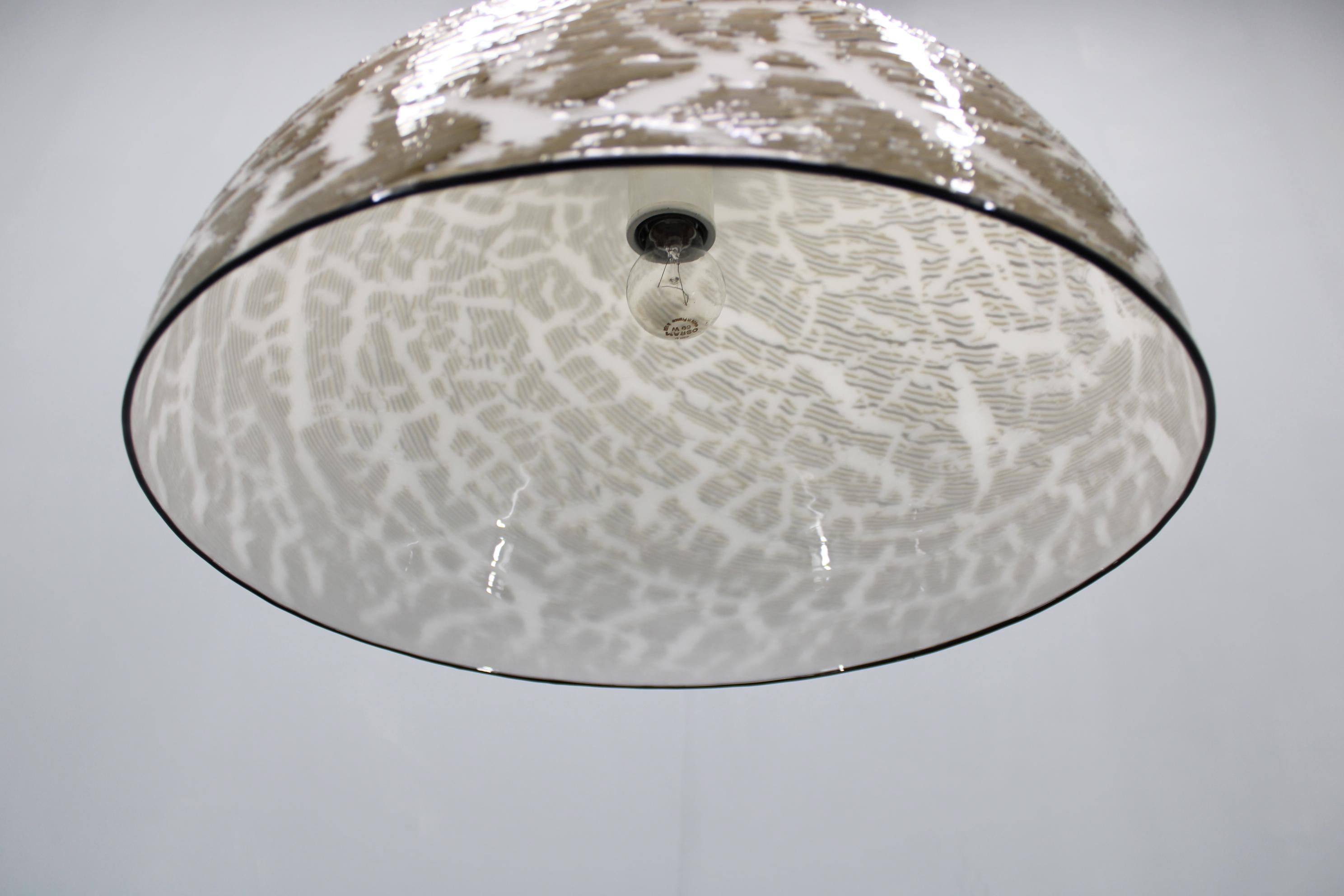 1970s Italian Glass Pendant Light For Sale 2