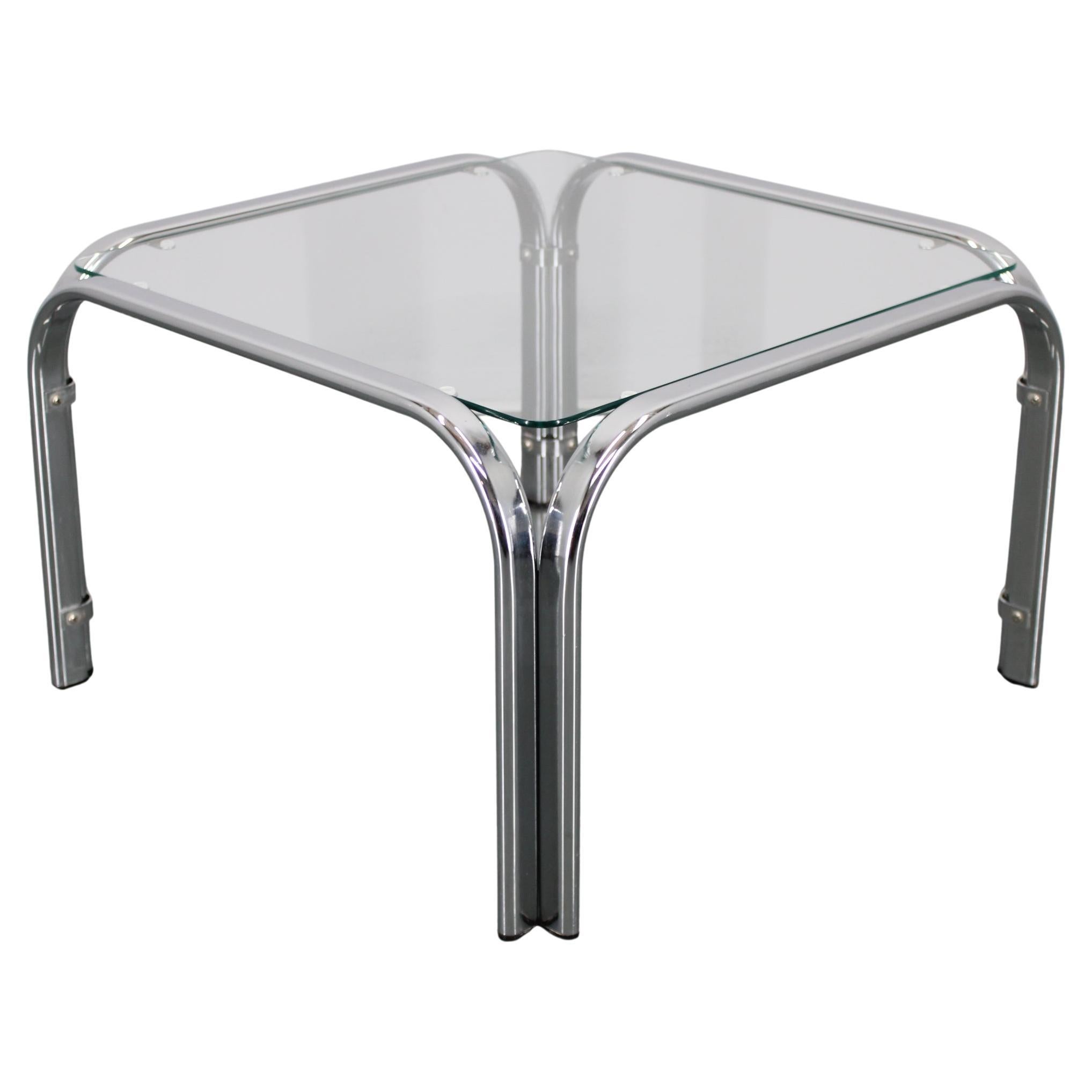 Italienischer quadratischer Couchtisch aus Glas, 1970er Jahre